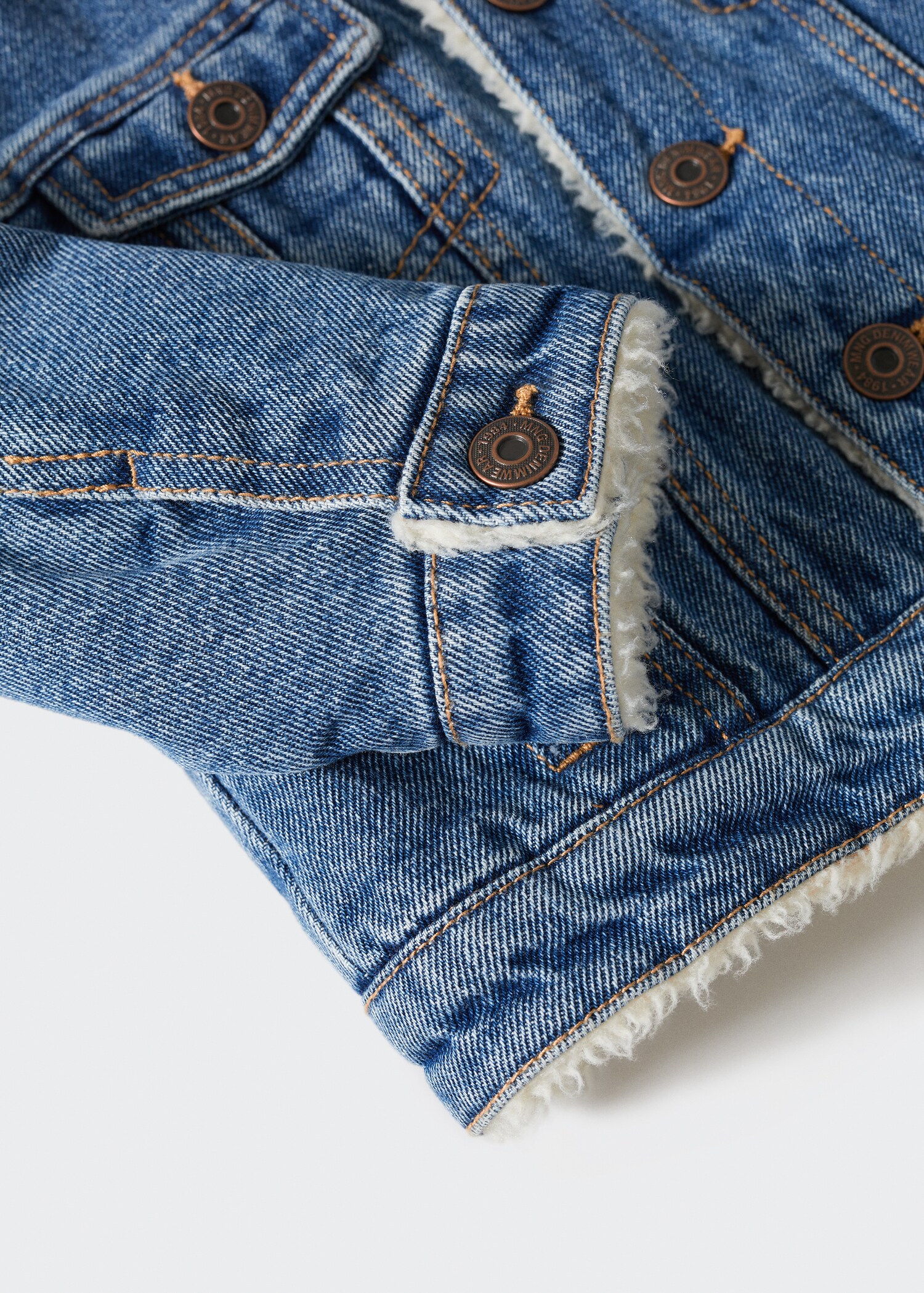 Jacke mit Futter in Lammfelloptik - Detail des Artikels 8