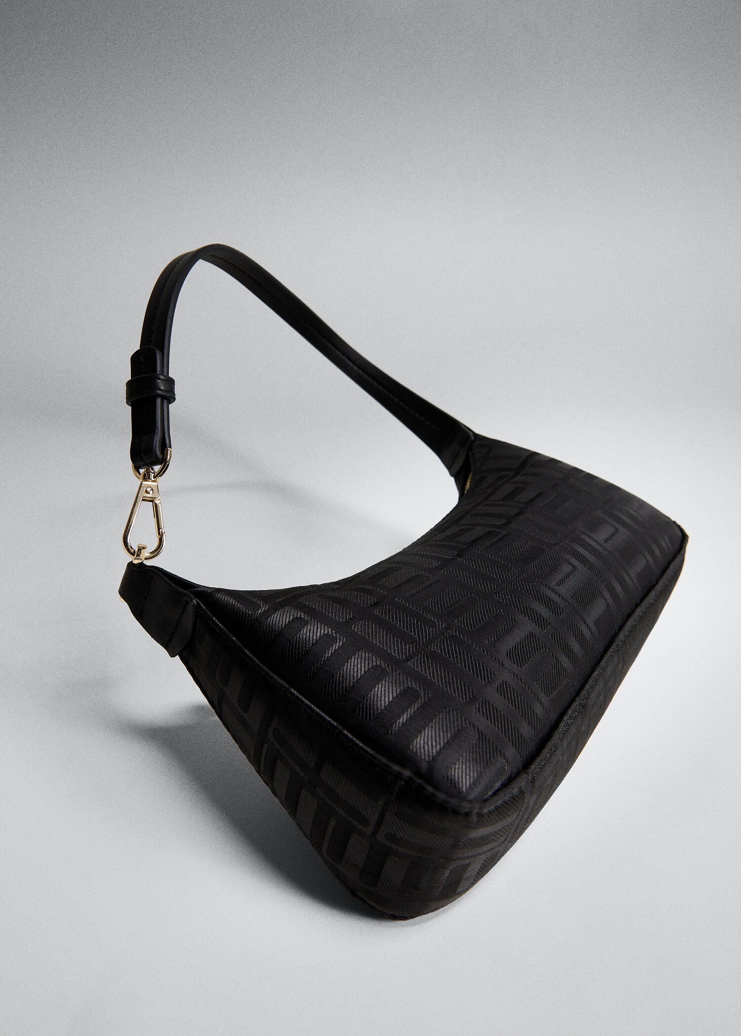 Logo textured bag - Details of the article 5