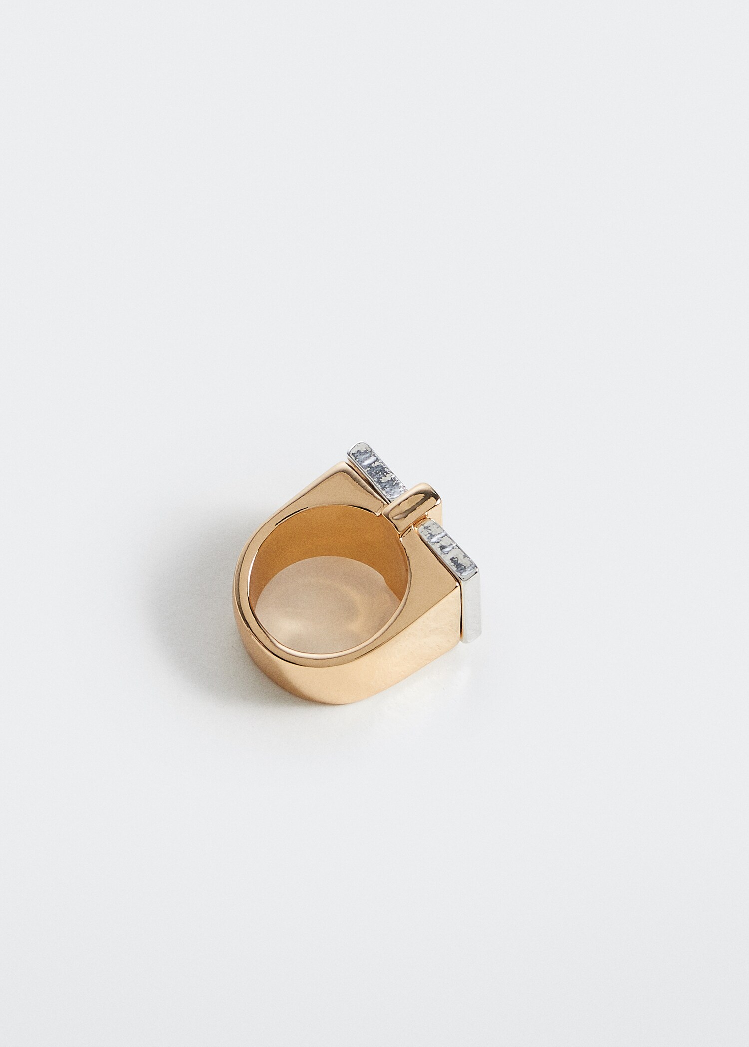 Combined Ring  - Details of the article 3