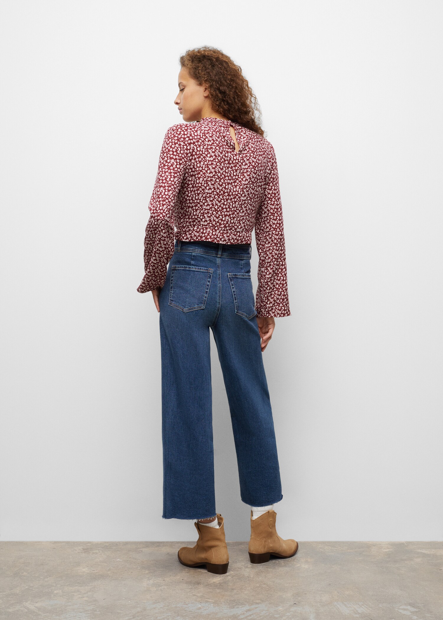 Knot detail floral blouse - Reverse of the article