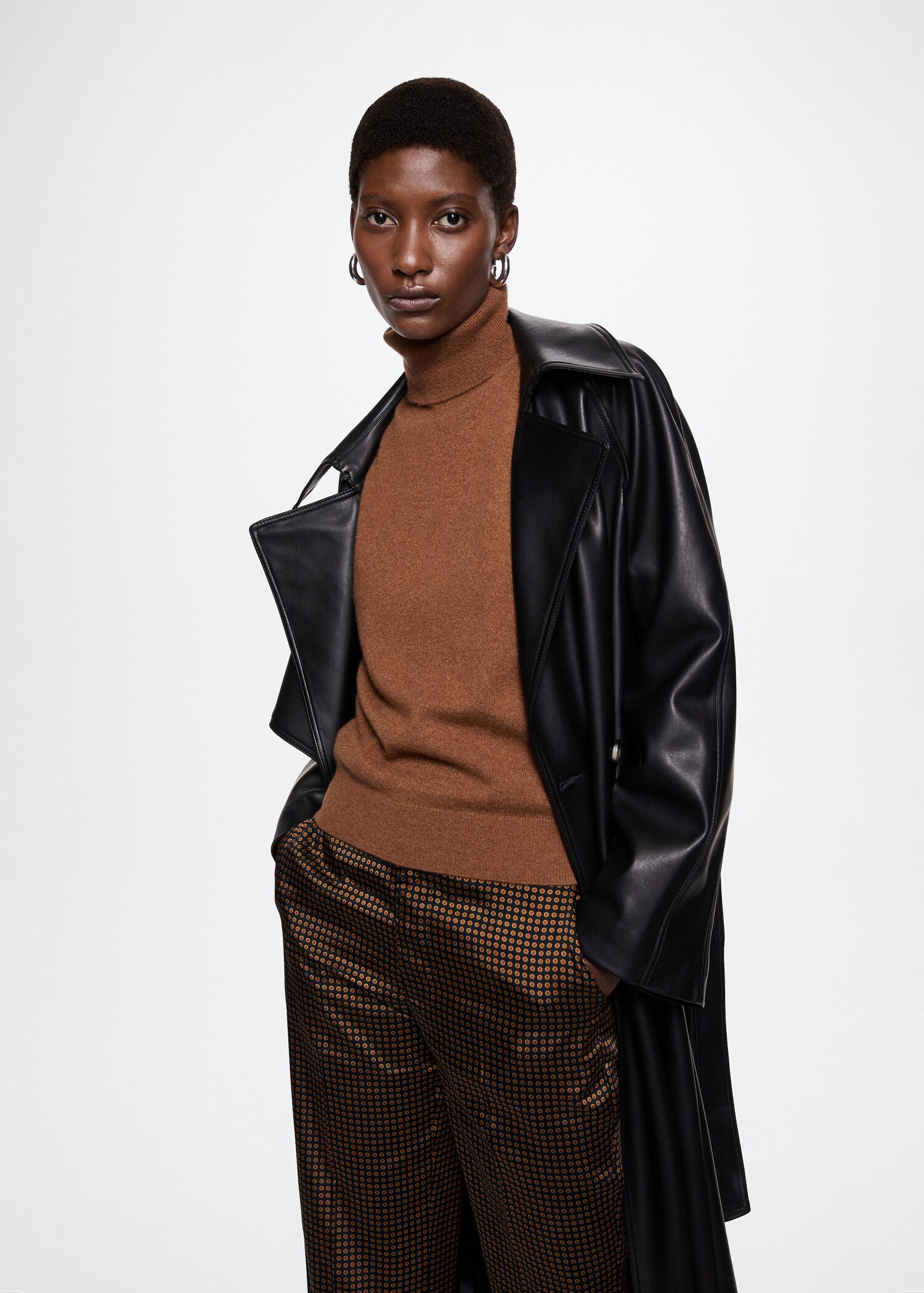 Pantalon satiné imprimé - Plan moyen
