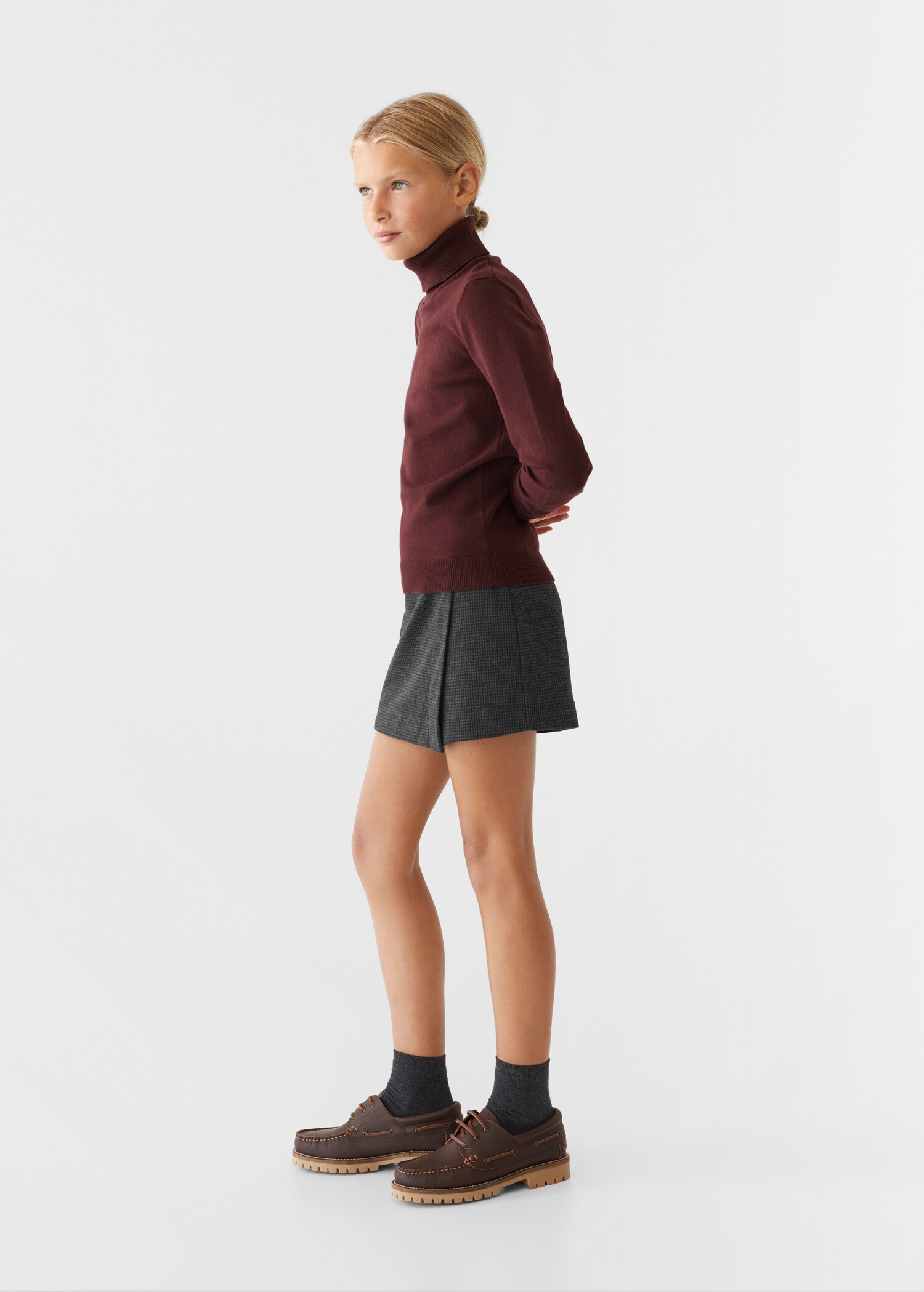 Jupe-culotte pied-de-poule - Plan moyen