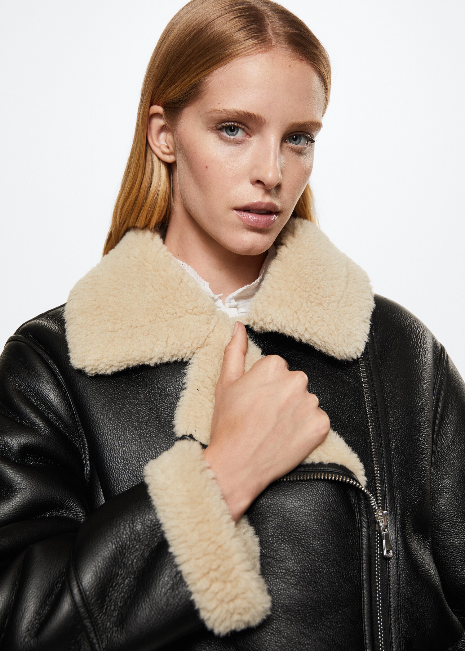 Jacket with shearling-effect lining - Details of the article 4