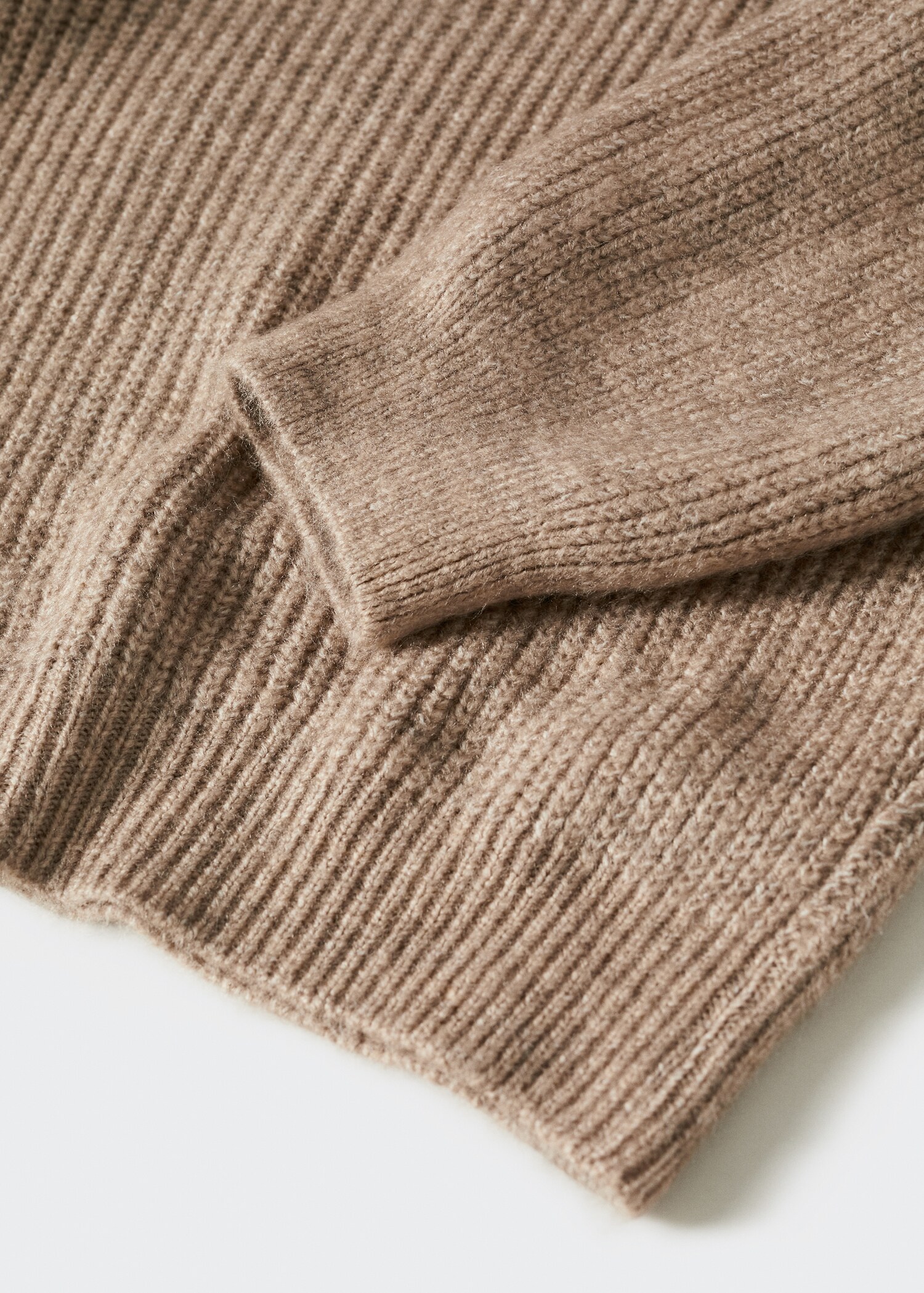 Polo neck sweater - Details of the article 8