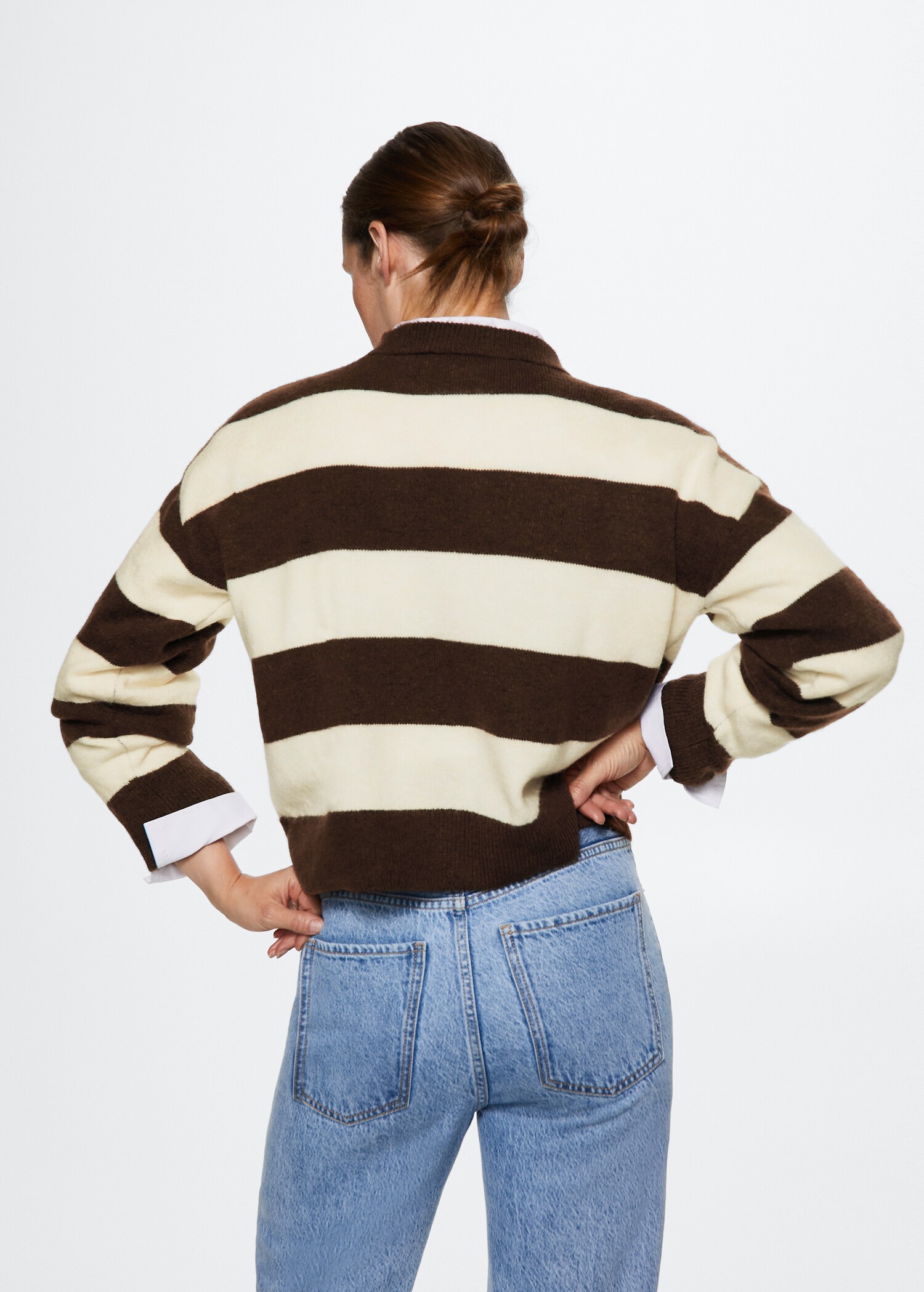 Round-neck striped sweater - Reverse of the article