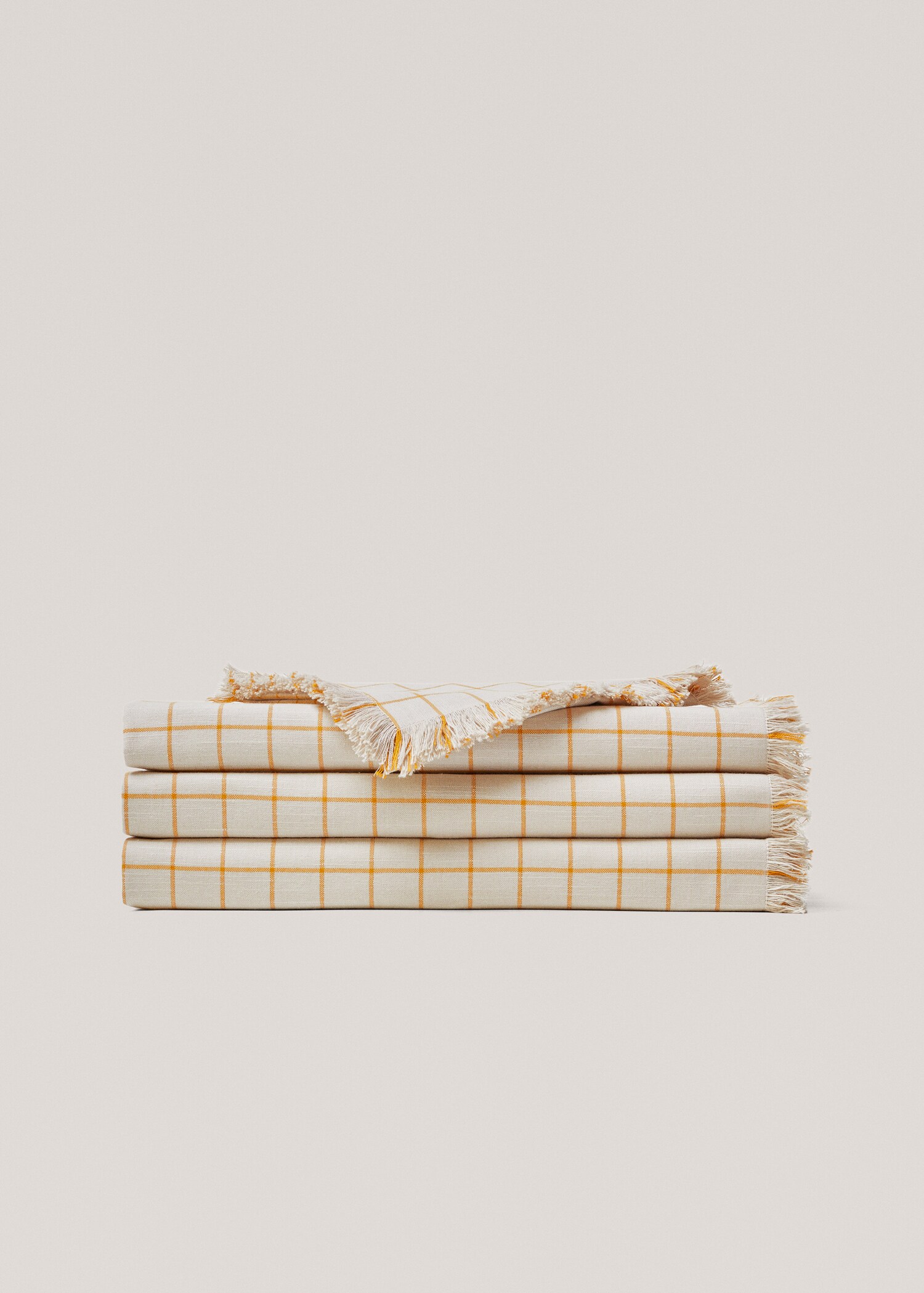Rutete duk med frynsete kanter 150x150 cm - Artikkel uten modell