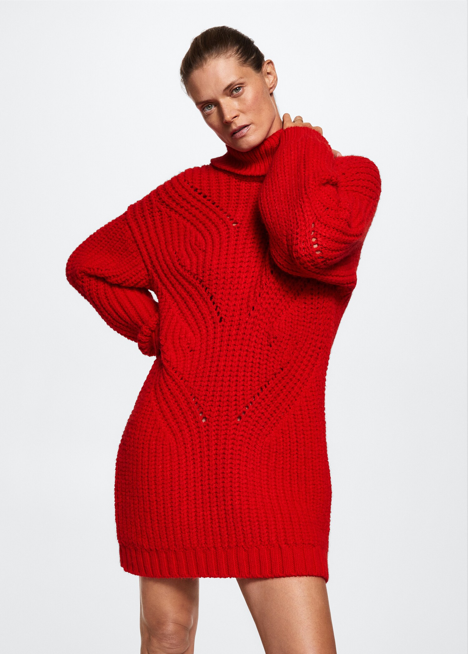 Vestido de malha de gola com dobra - Plano médio