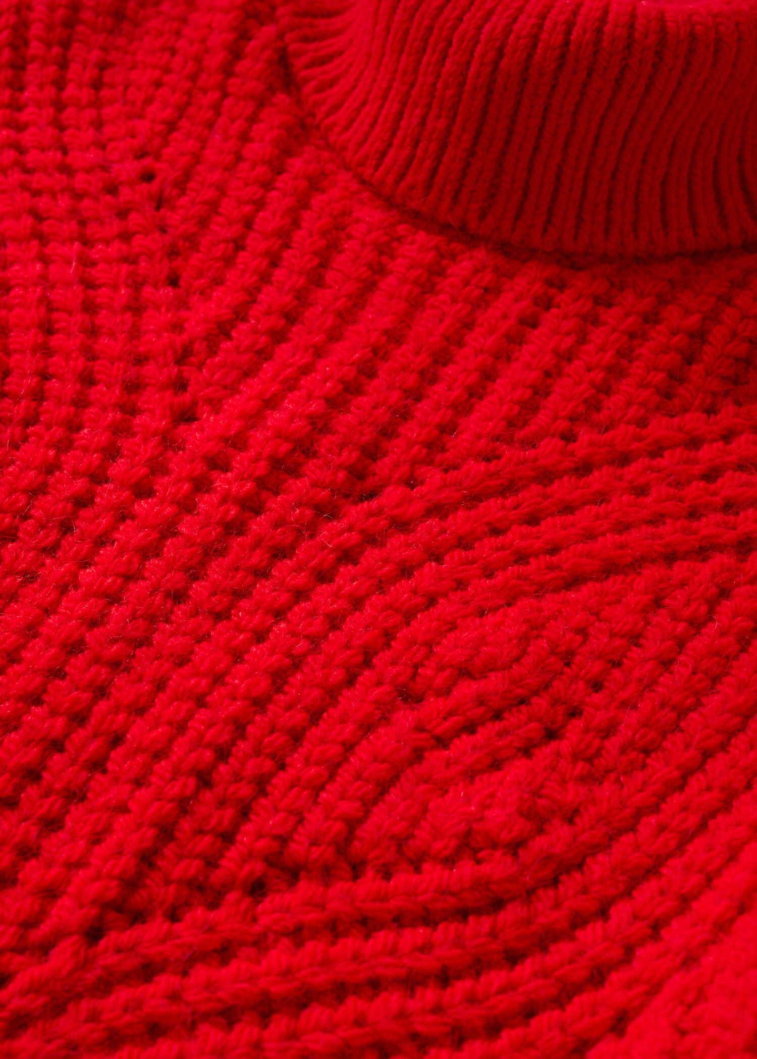 Vestido de malha de gola com dobra - Pormenor do artigo 8