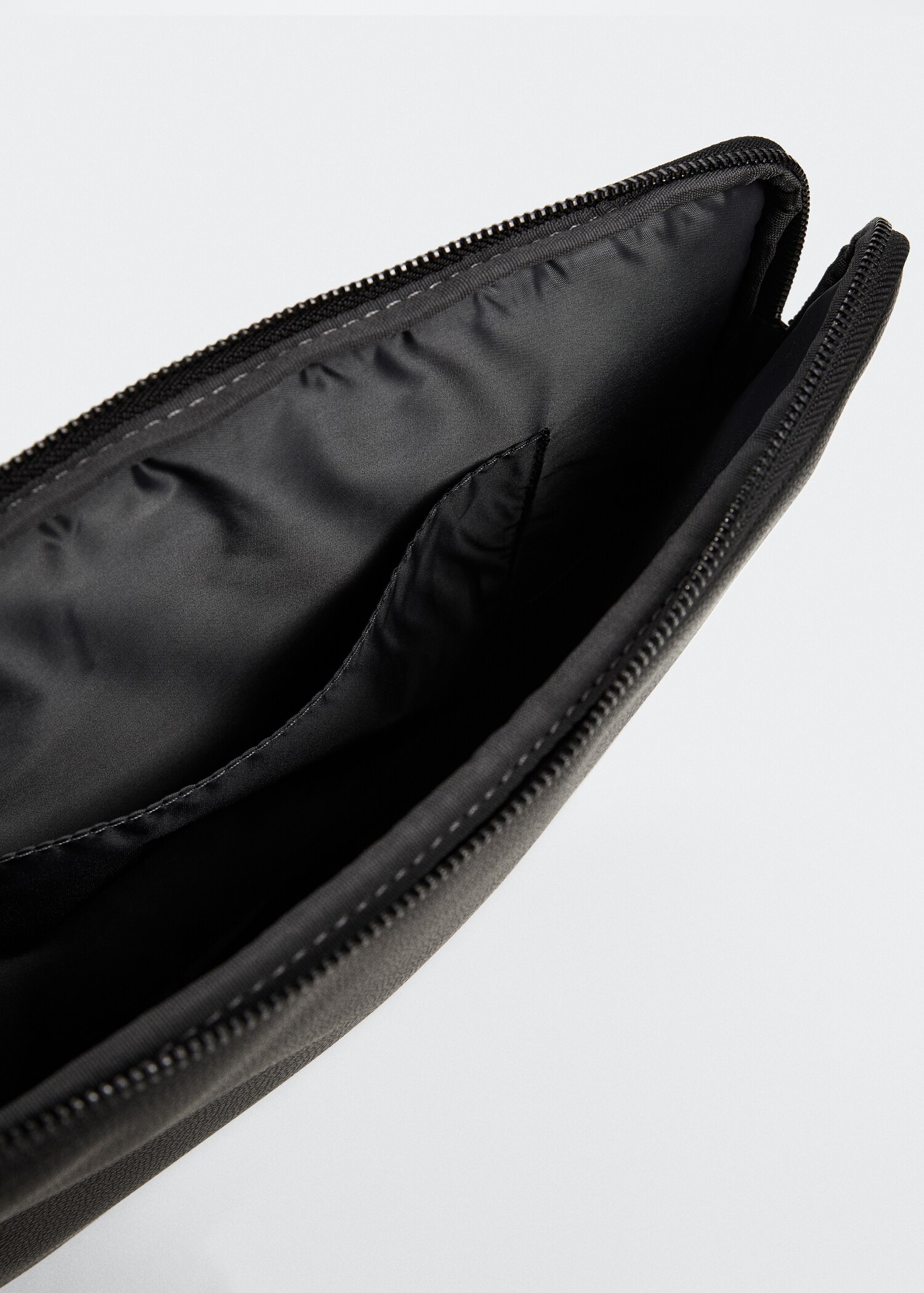 Leather-effect laptop case - Details of the article 1