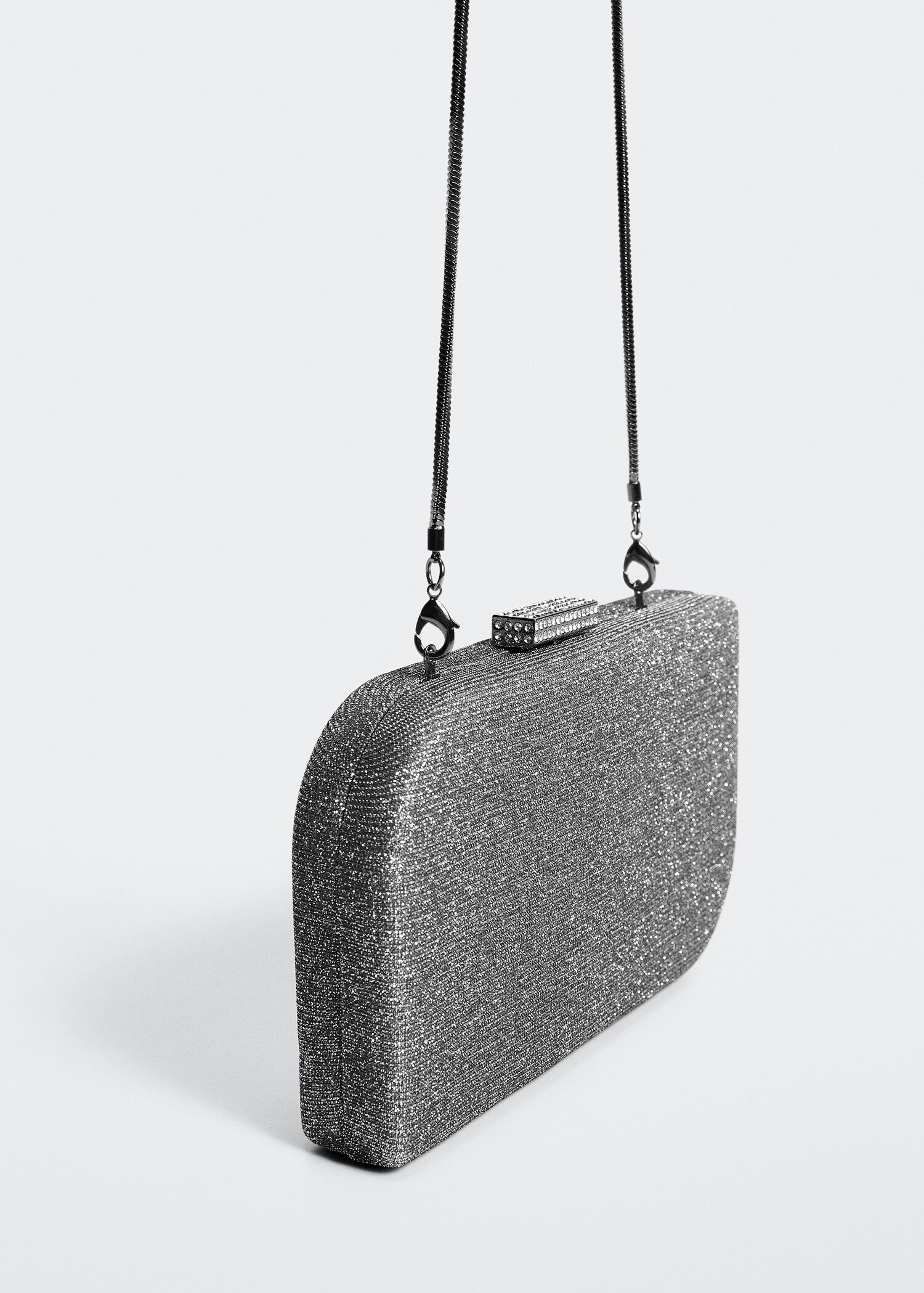 Clutch rígido brillante - Plano medio