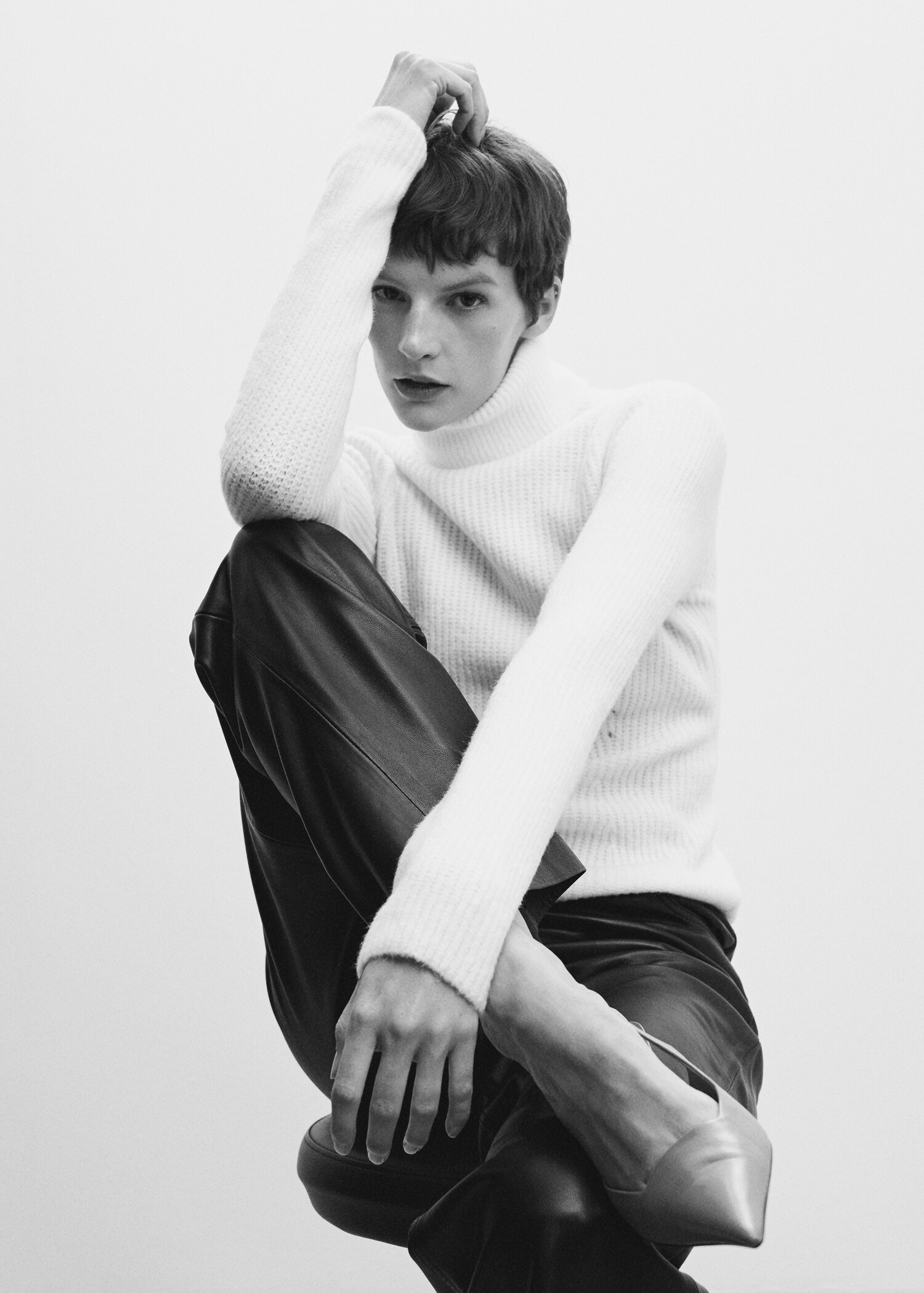 Turtle neck sweater - Details of the article 2