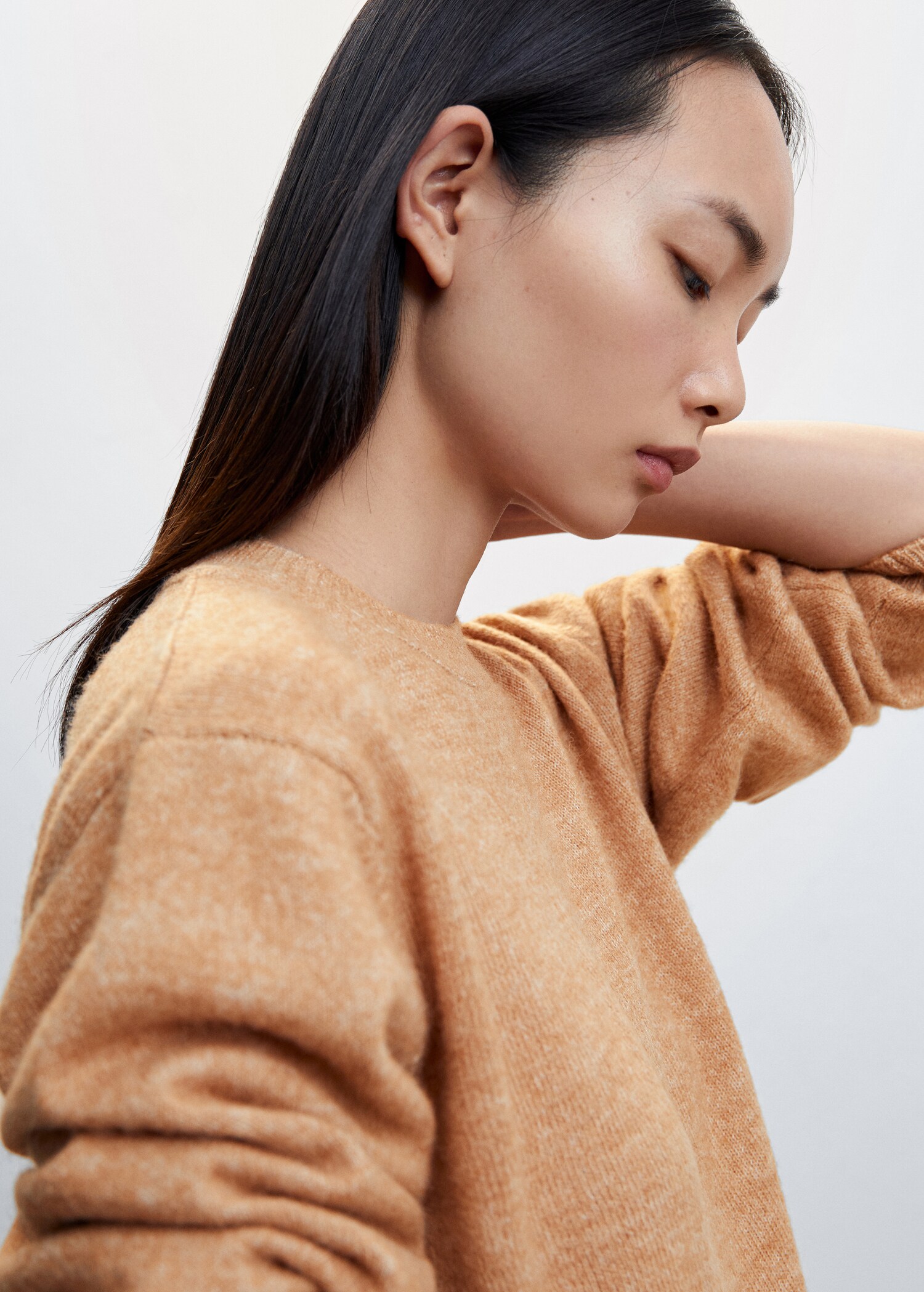 Wool-blend knit sweater - Details of the article 1