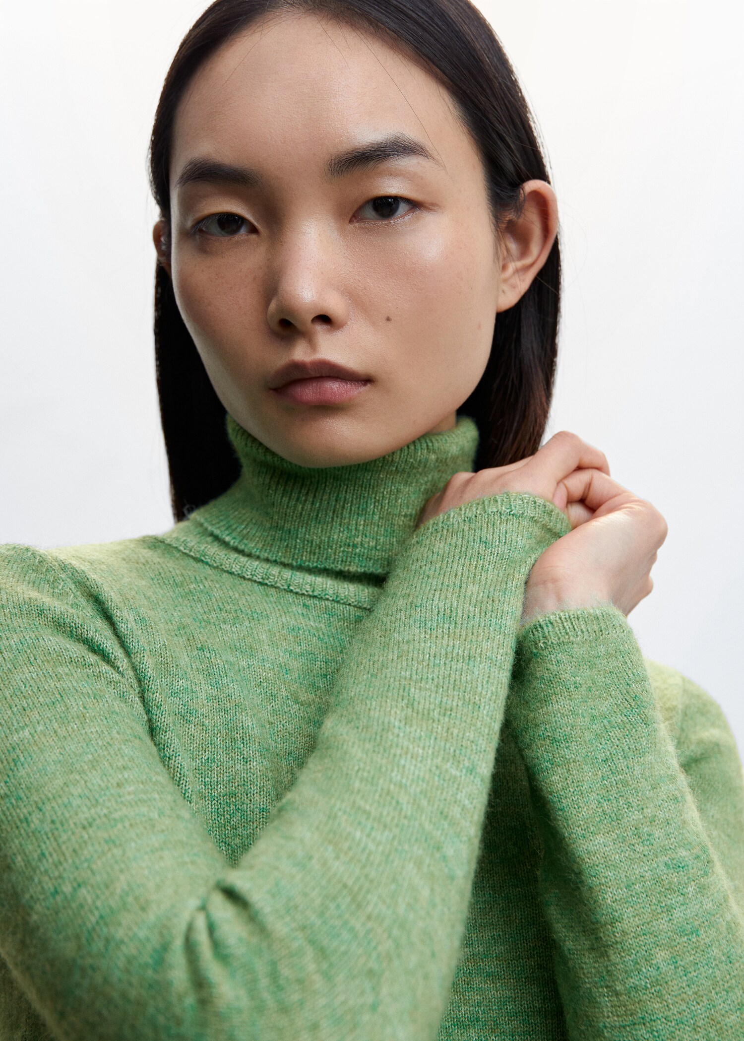 Turtleneck knitted sweater - Details of the article 1