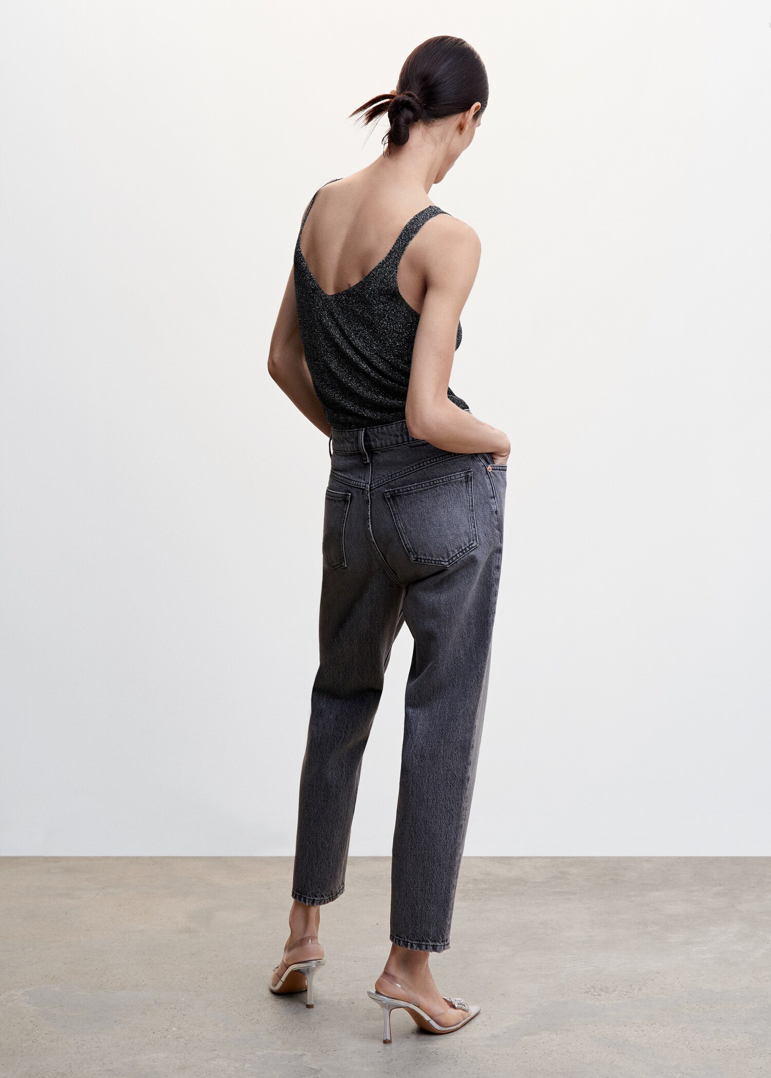 V-neck strapless top - Reverse of the article