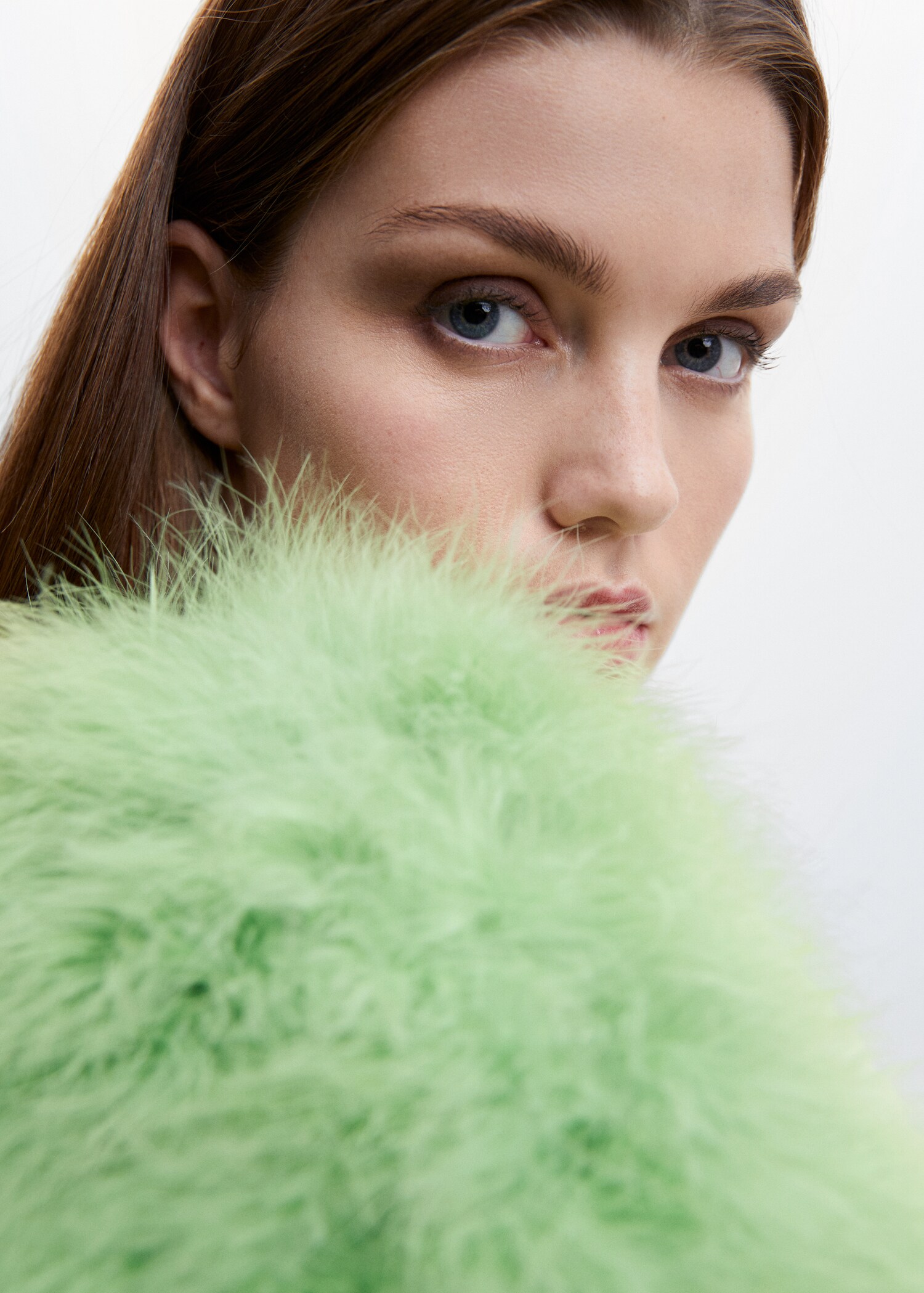 Short feather bolero - Details of the article 1