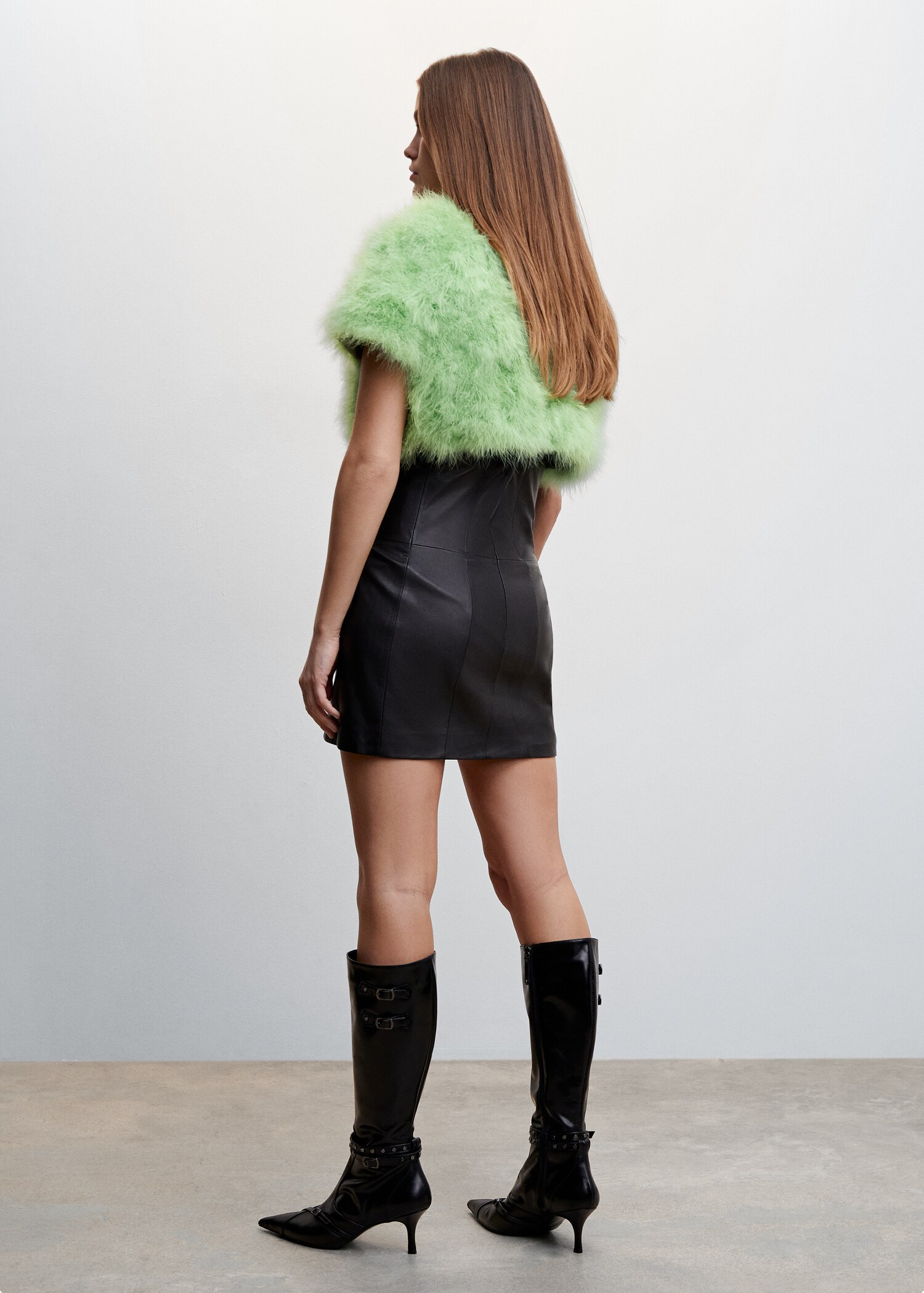 Short feather bolero - Reverse of the article