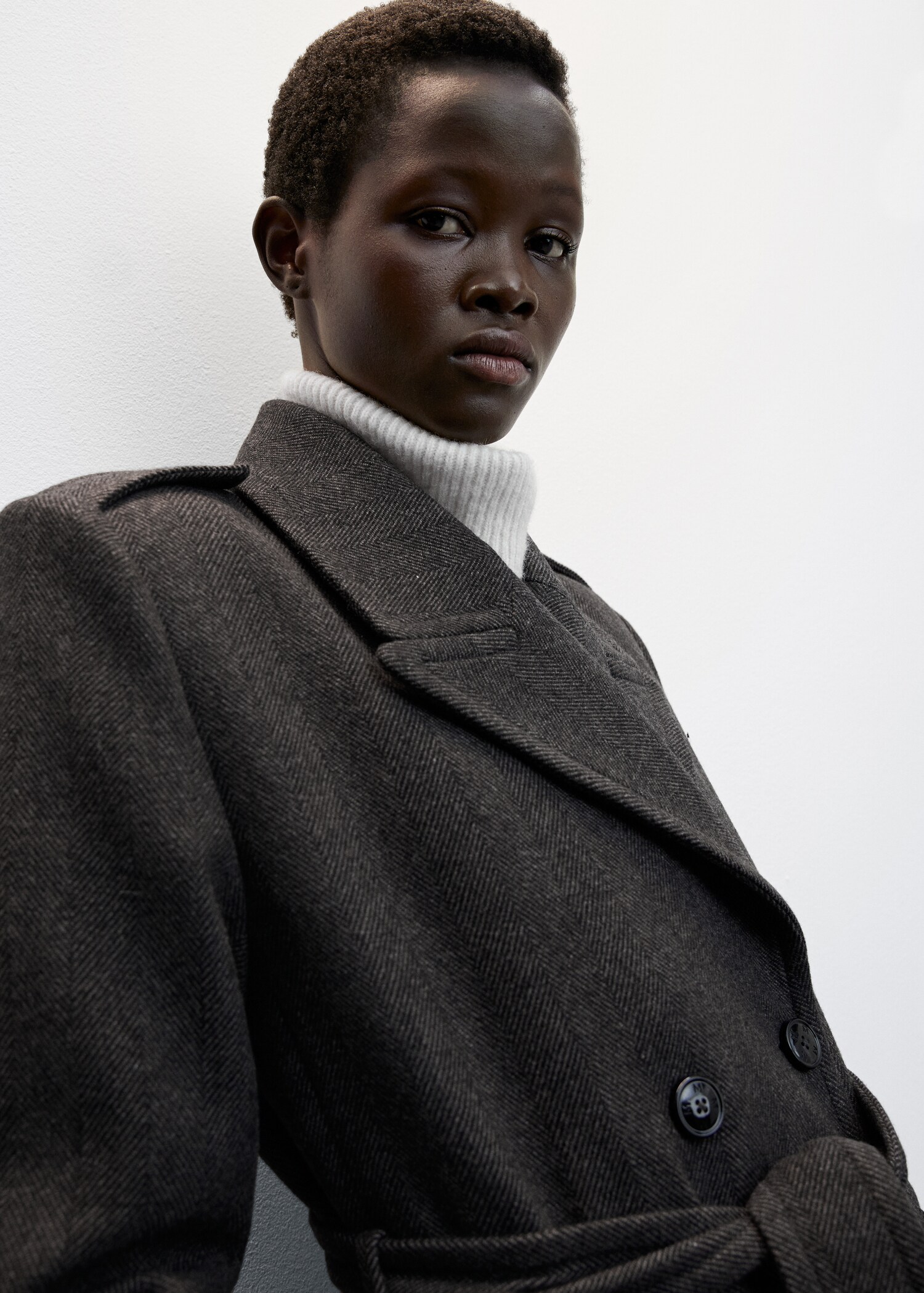 Buttoned wool coat - Details of the article 6