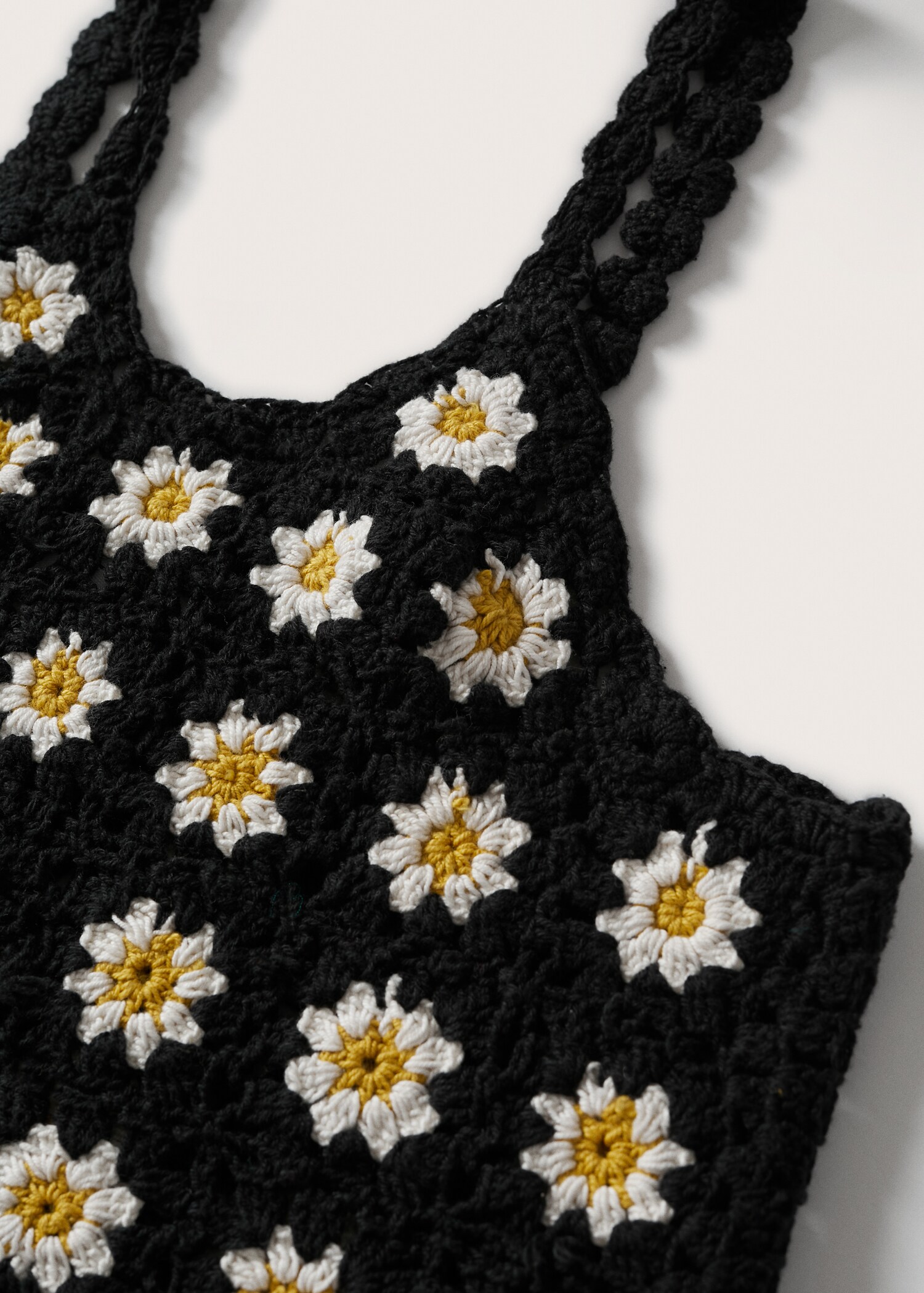 Daisy crochect top - Details of the article 8