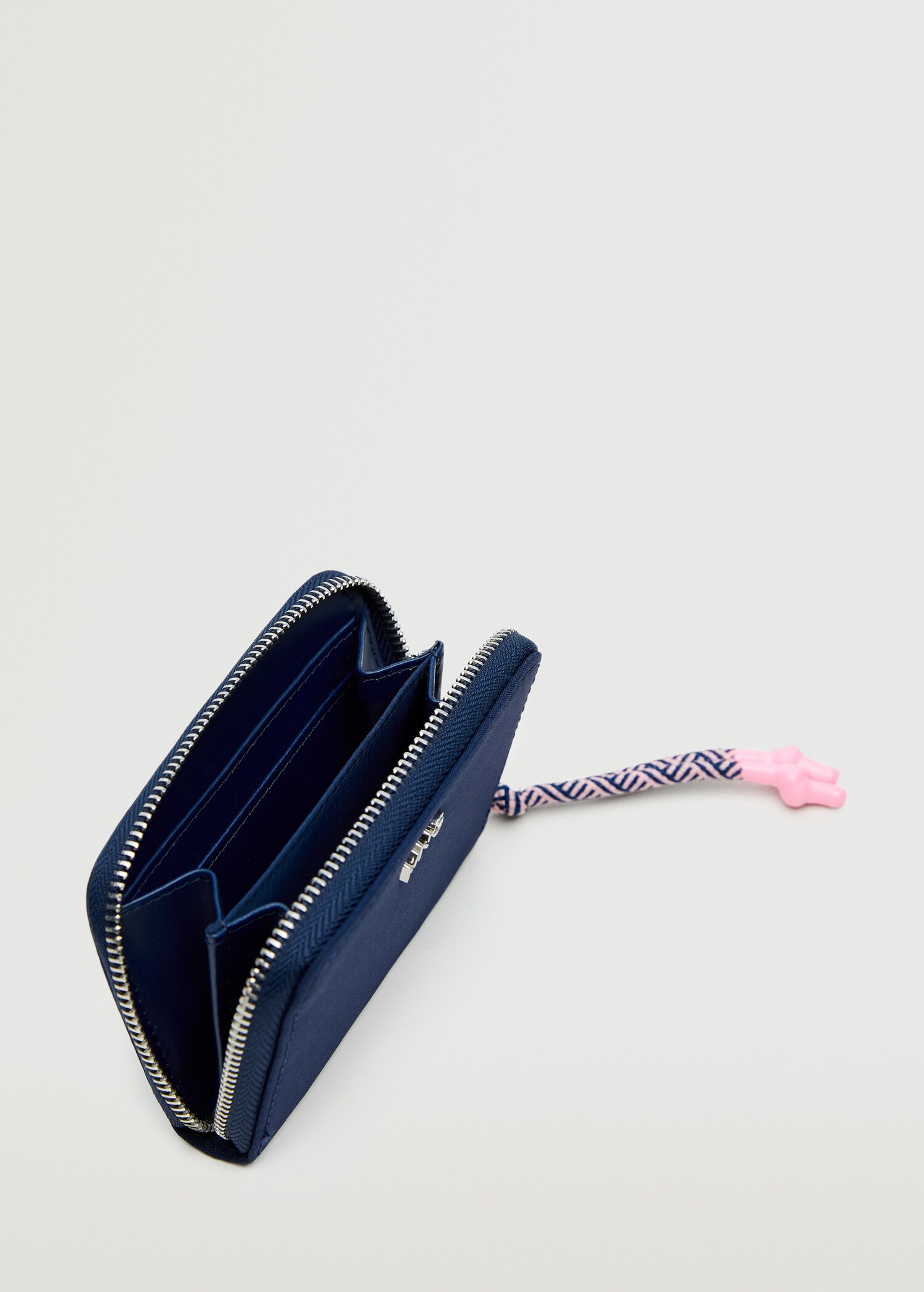 Logo wallet - Details of the article 2