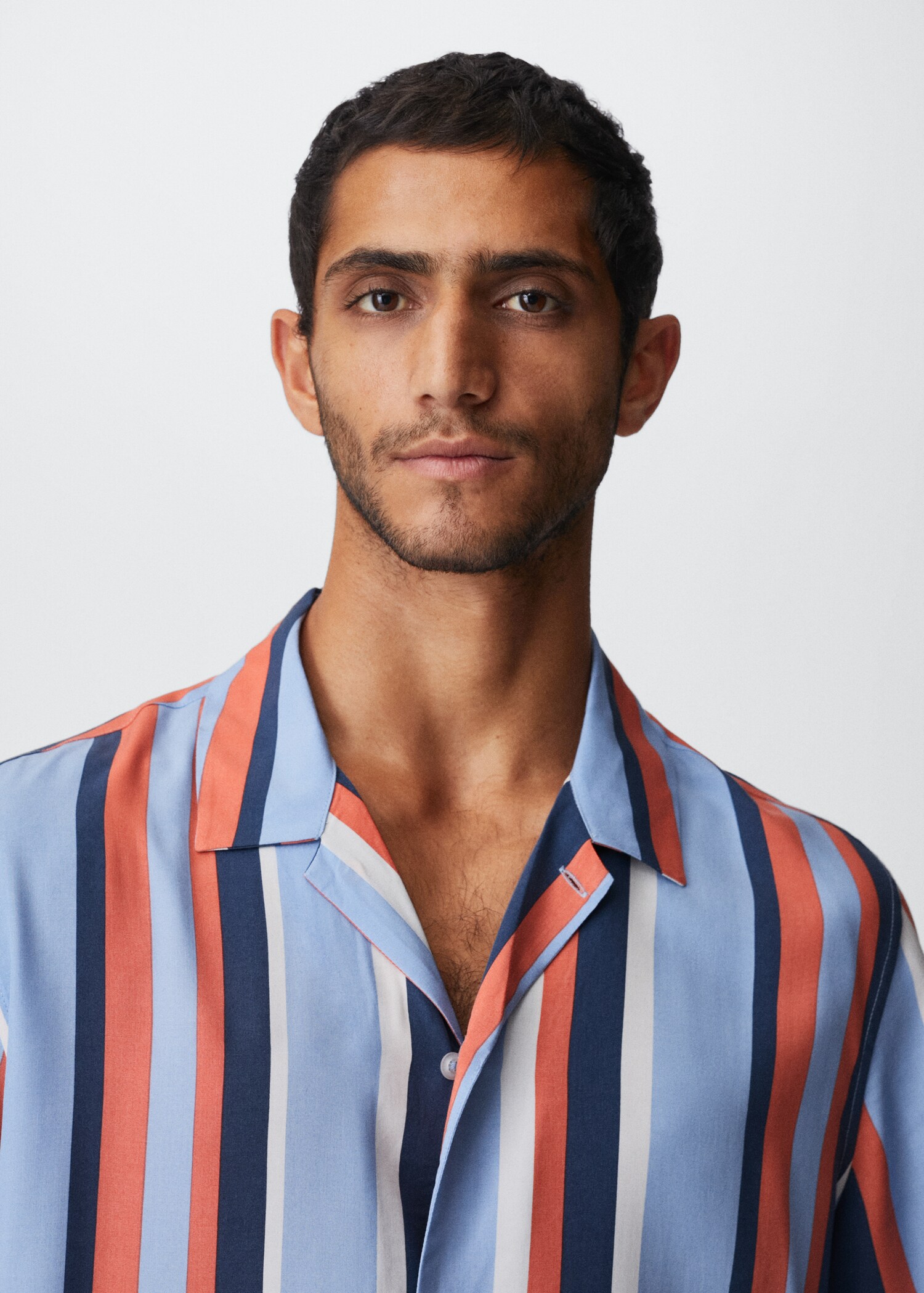 Striped flowy shirt - Details of the article 1