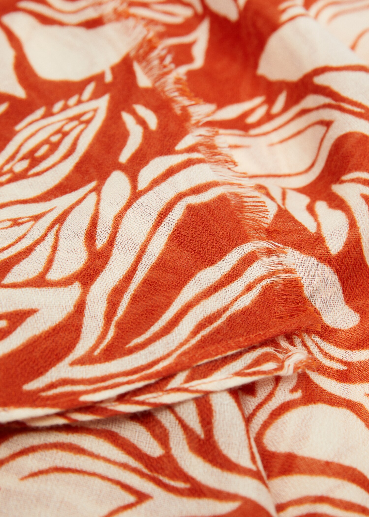 Foulard imprimé floral - Plan moyen