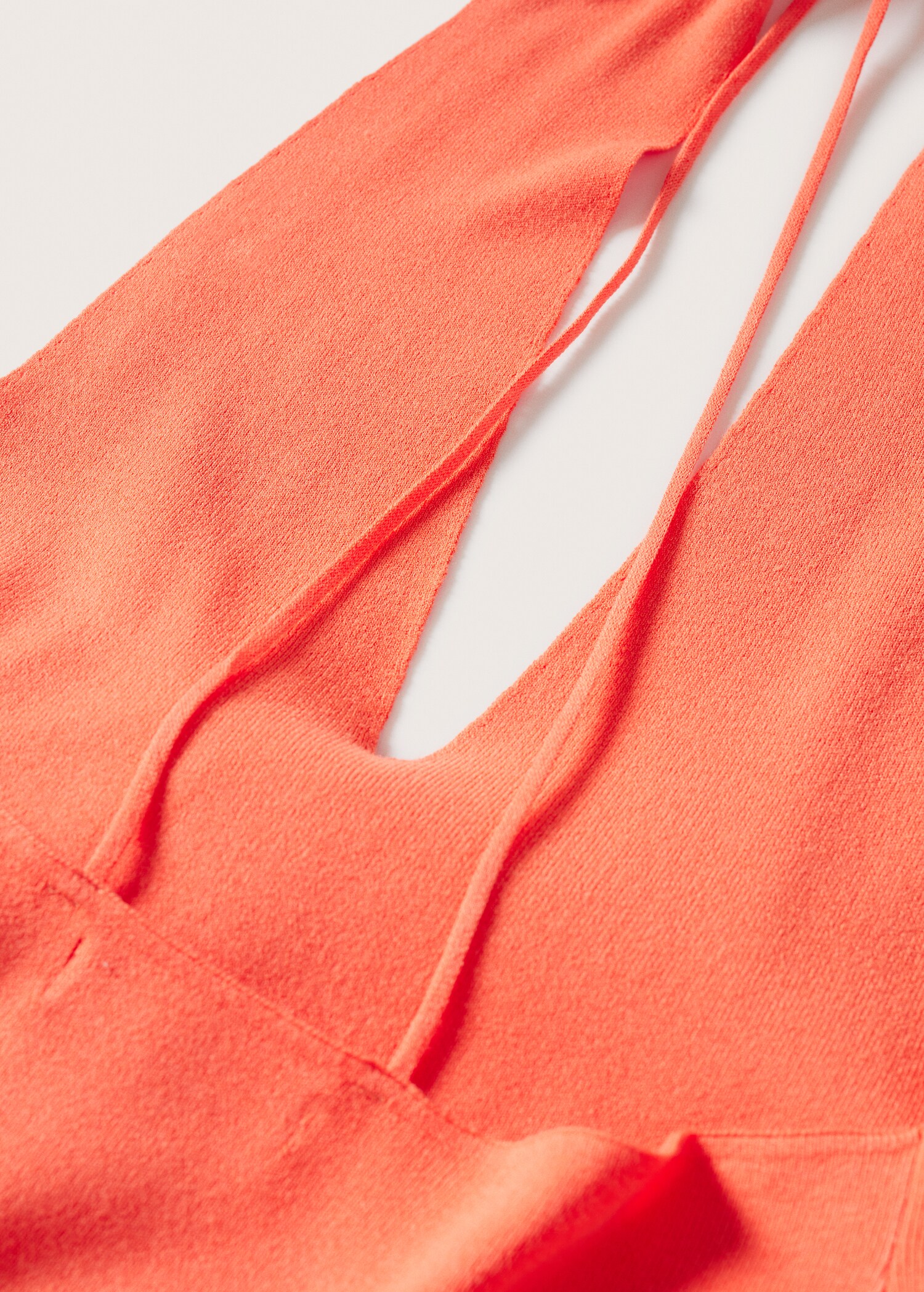 Knitted dress with openings - Details of the article 8