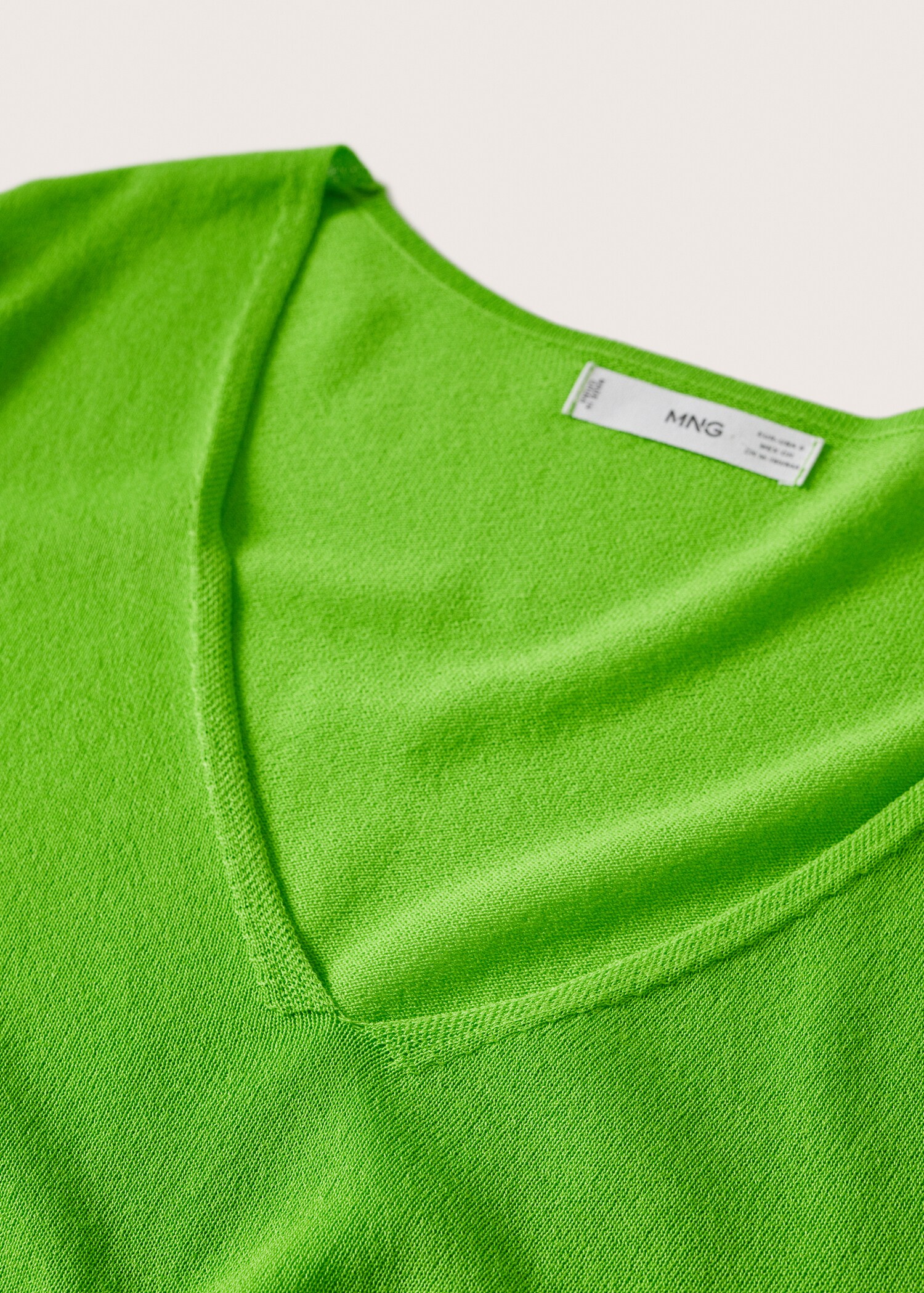 Jersey punto cuello pico - Detalle del artículo 8
