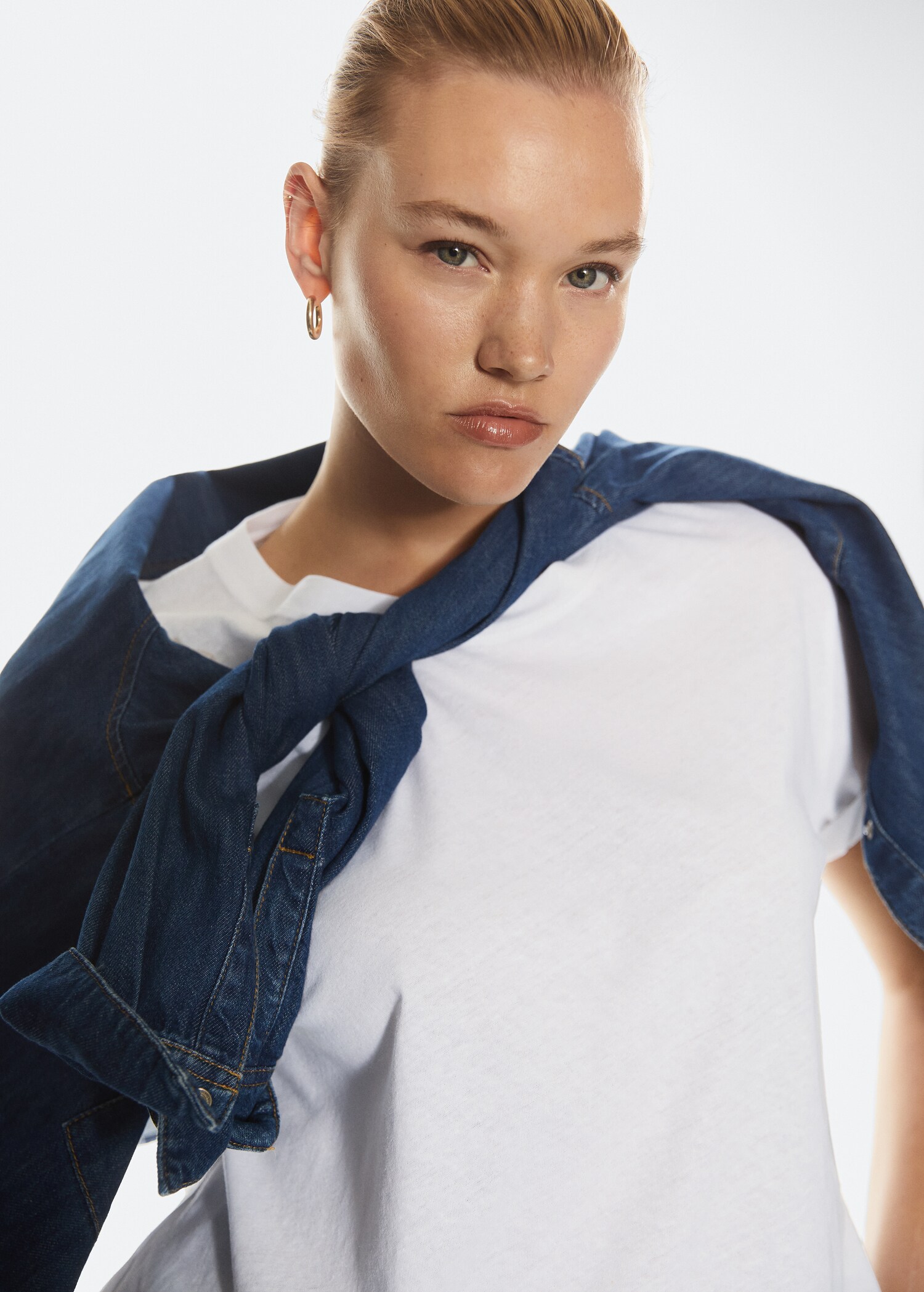 T-Shirt aus Leinen-Baumwoll-Mix - Detail des Artikels 3