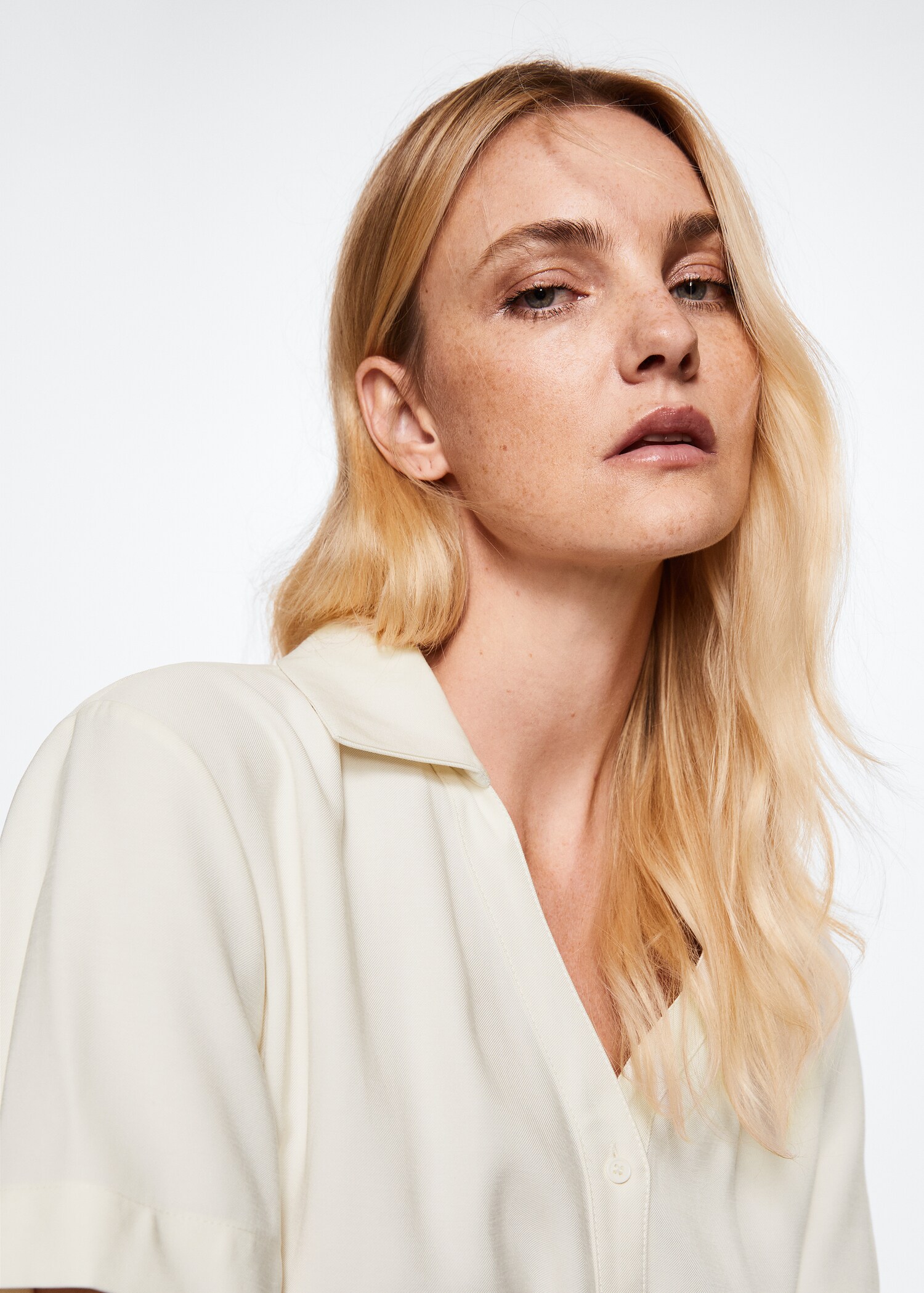 Shirt collar jumpsuit - Details of the article 2