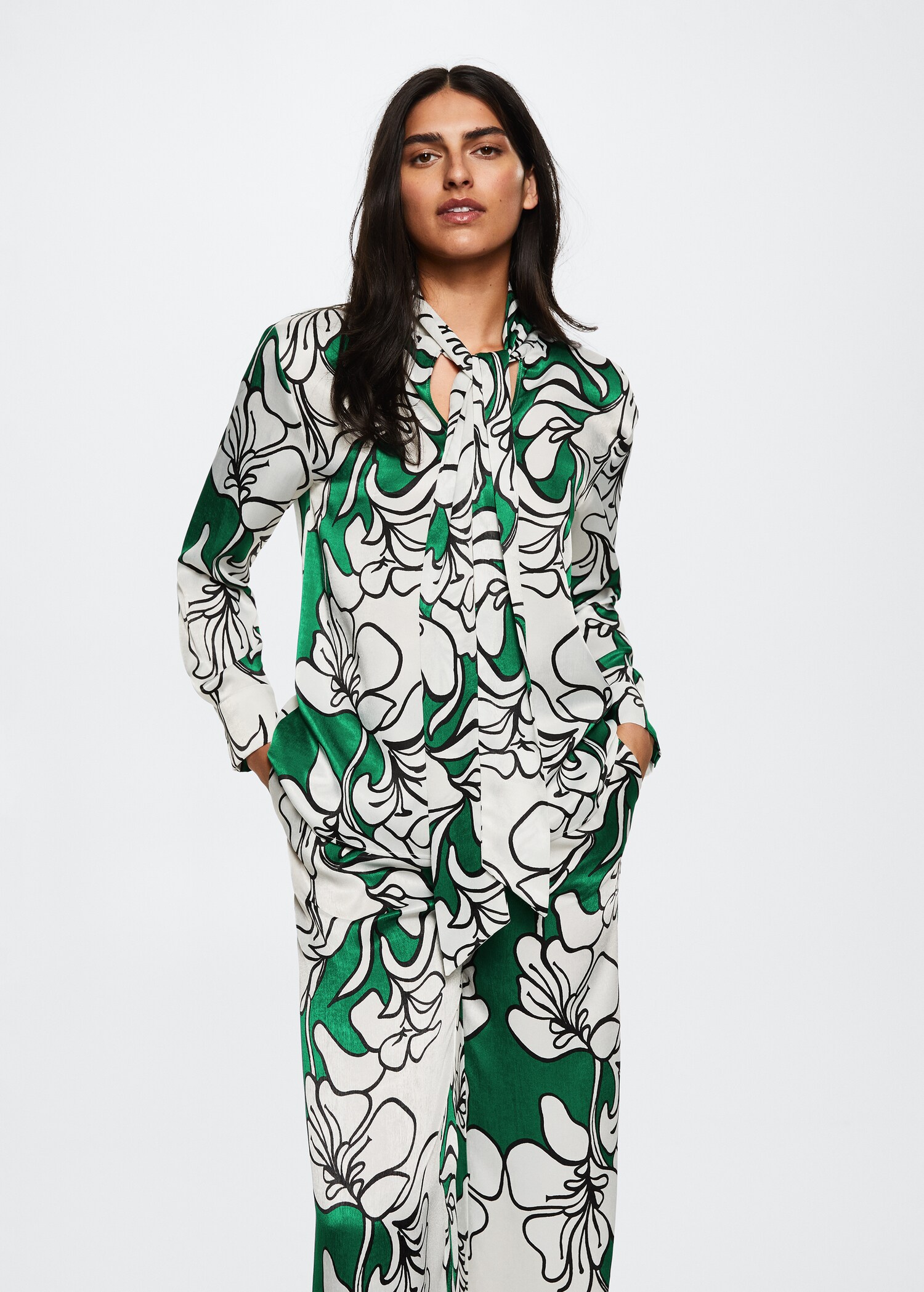 Blusa estampado floral - Plano medio