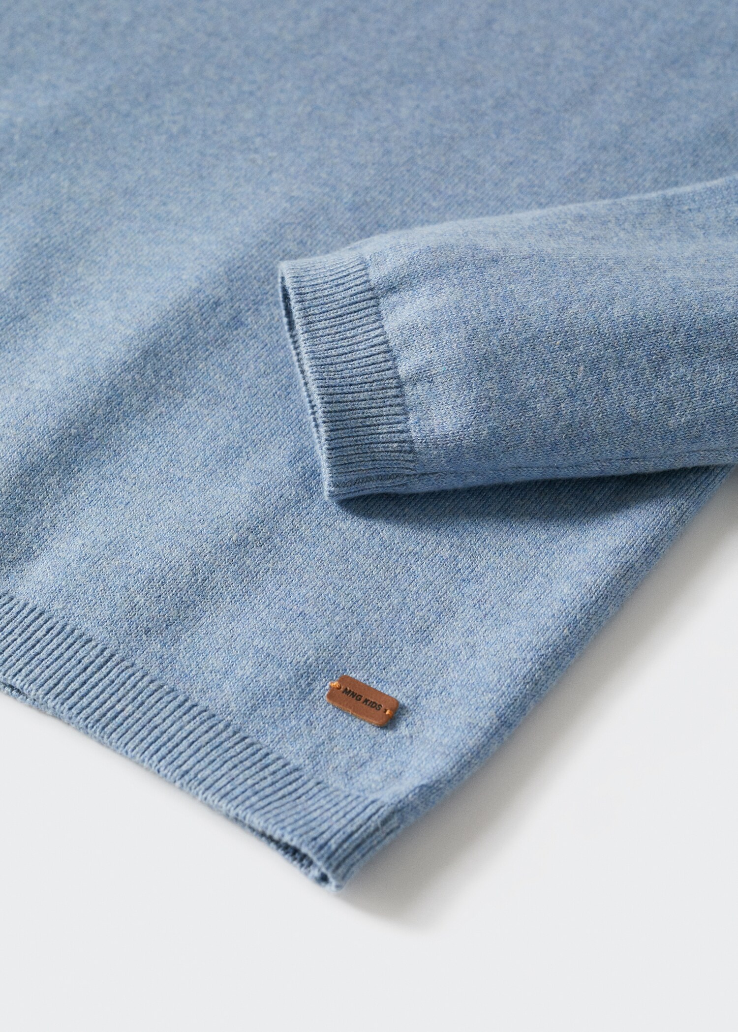 V-neck sweater - Details of the article 8