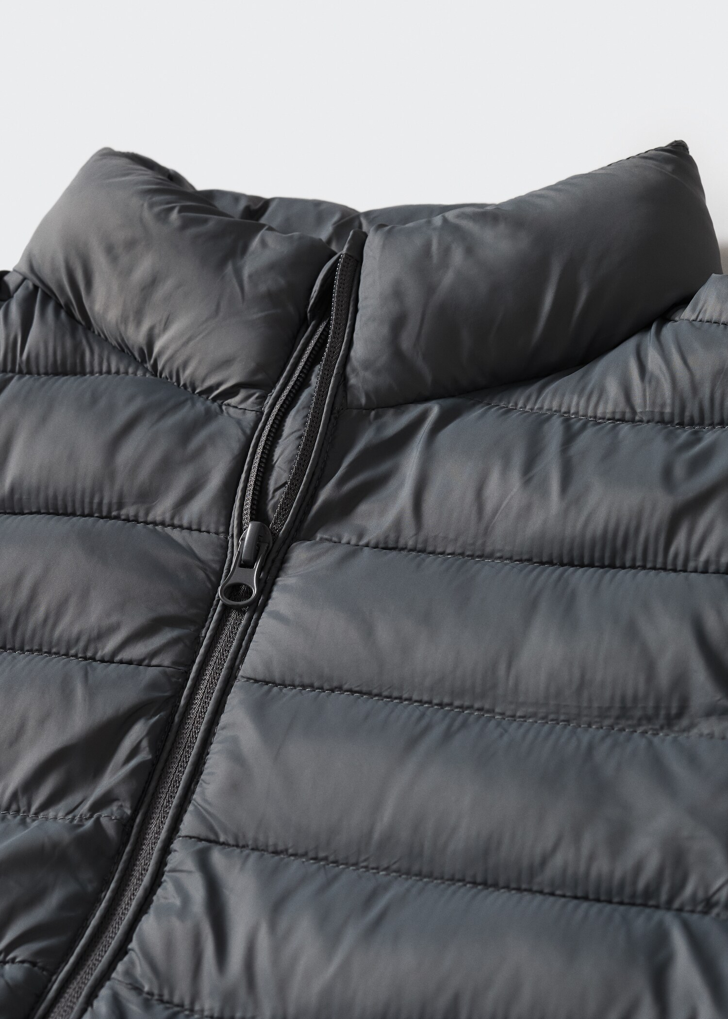Quilted gilet - Details of the article 8
