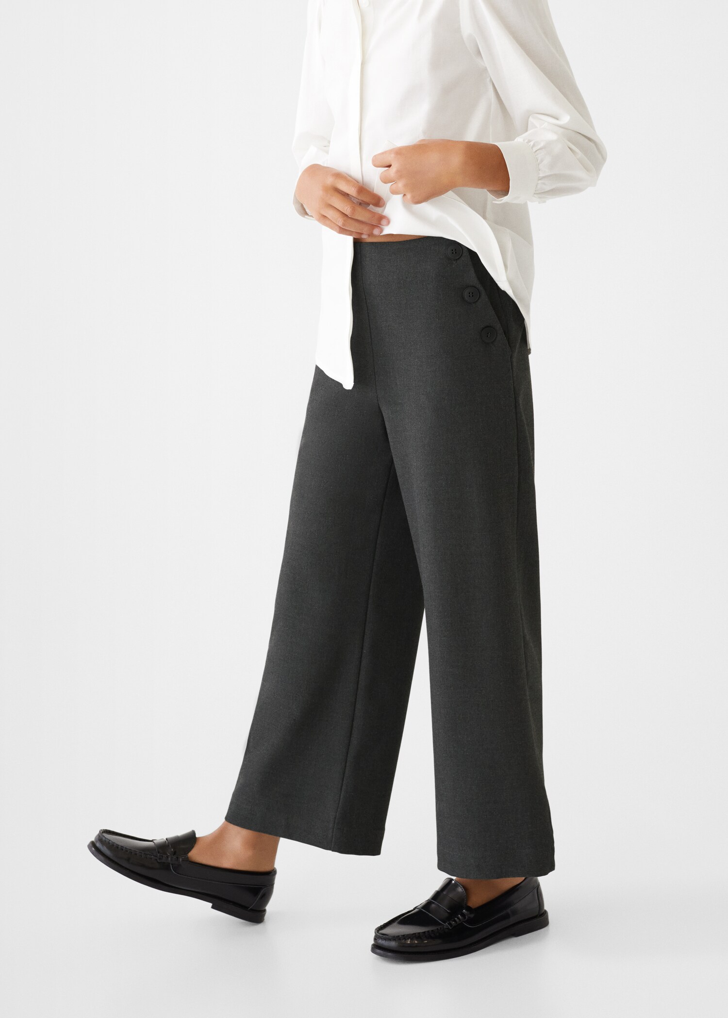 Buttons culottes trousers - Details of the article 1