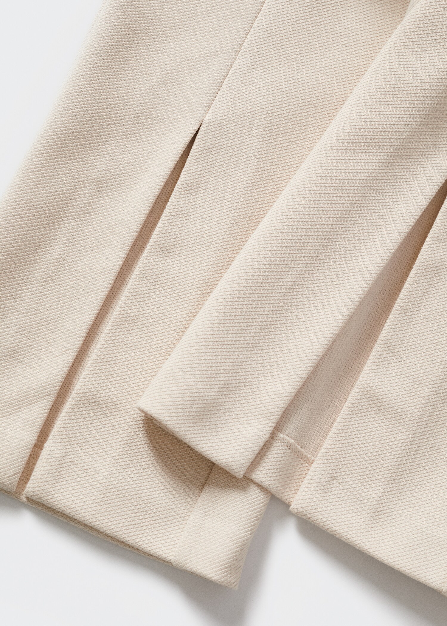 Slit hem trousers - Details of the article 8