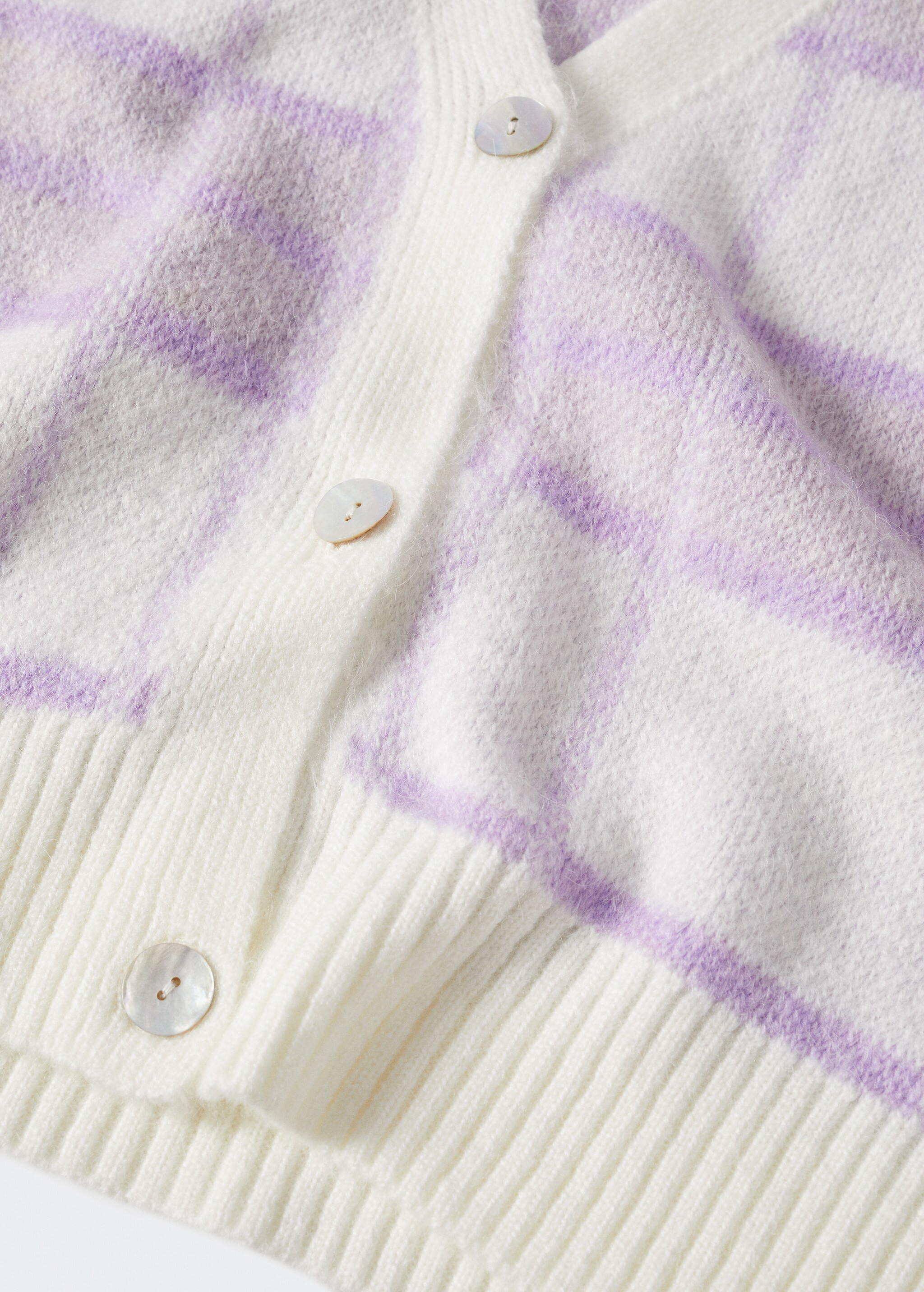 Check knitted cardigan - Details of the article 8
