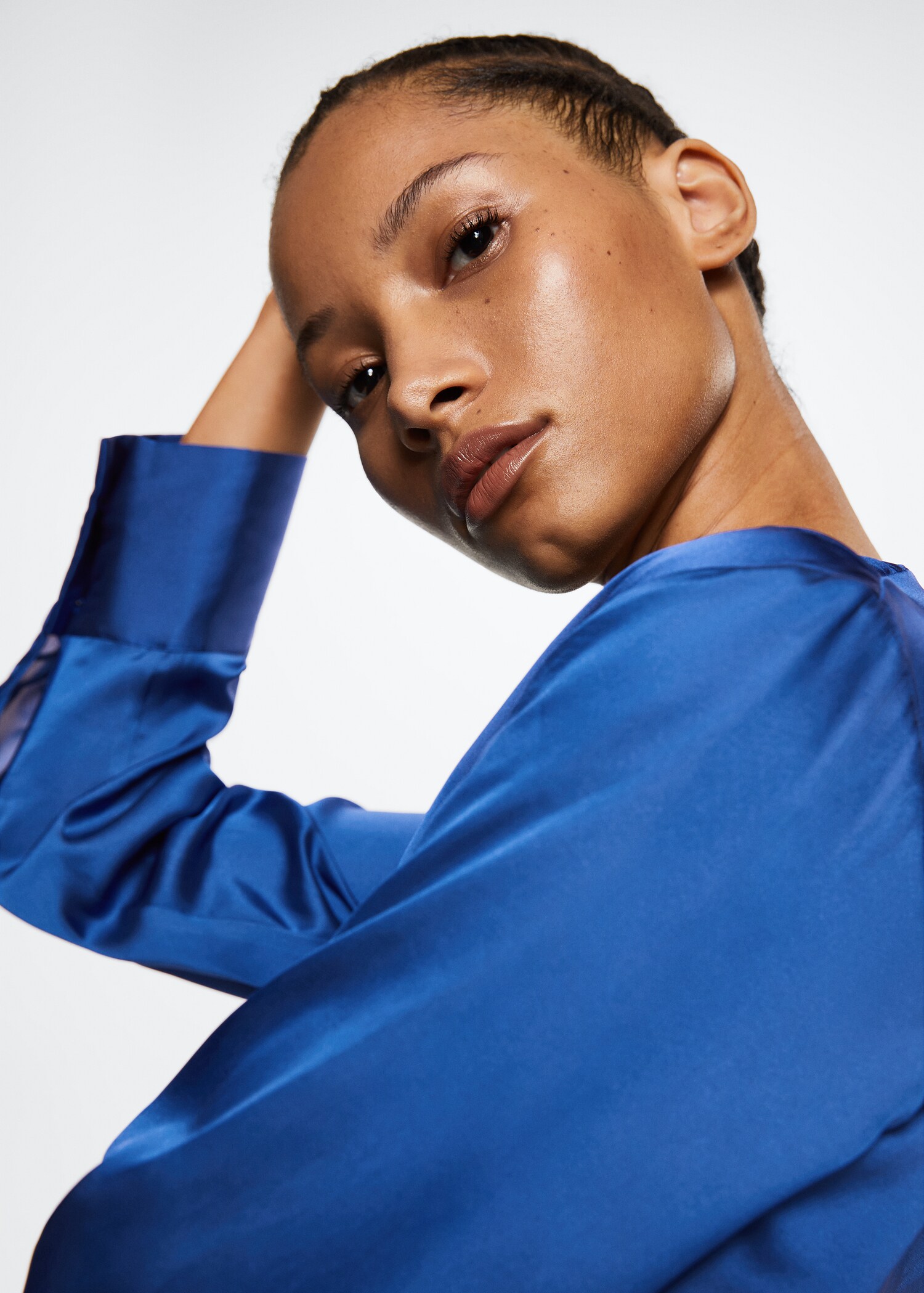 Wrap V-neckline blouse - Details of the article 1
