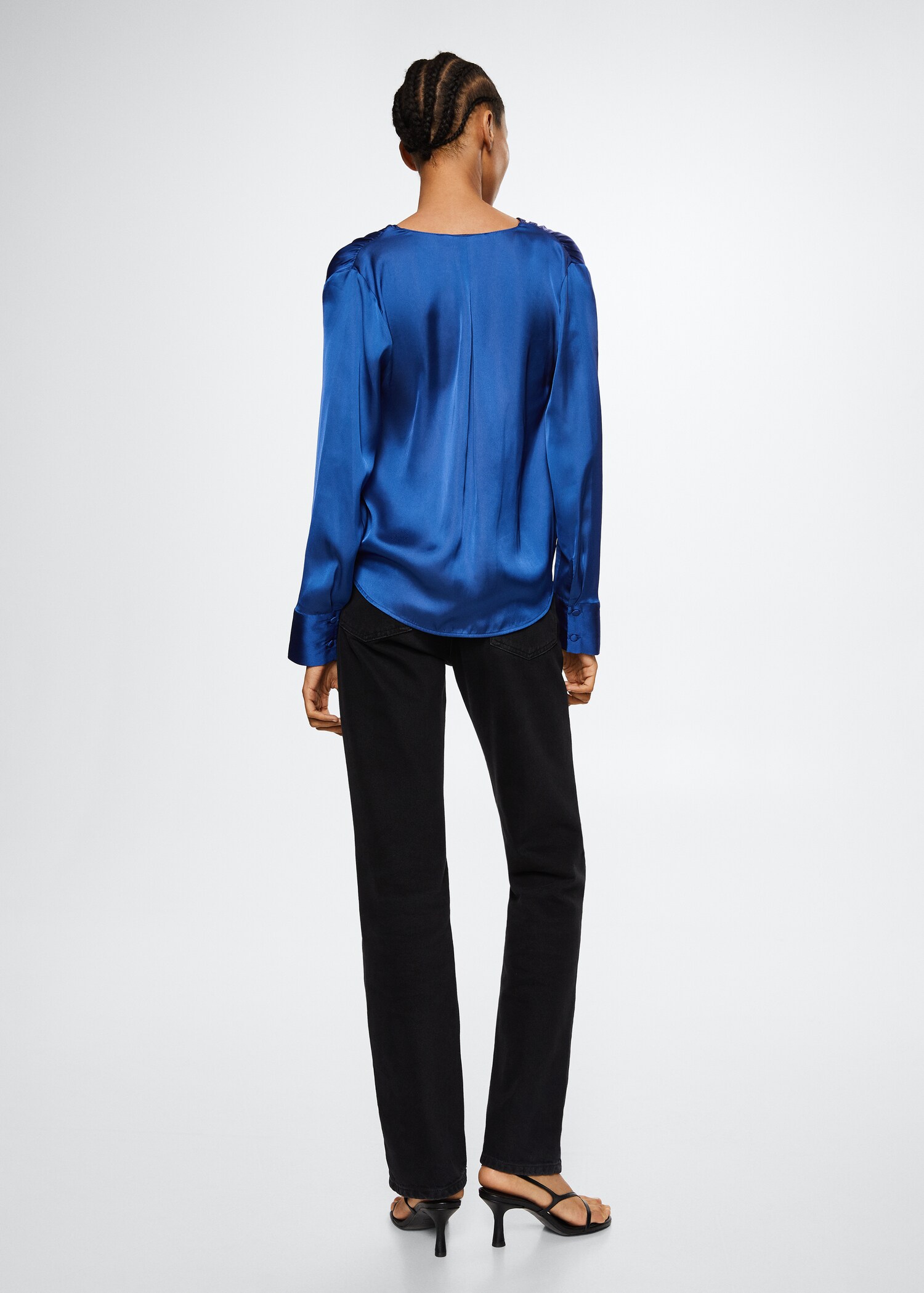 Wrap V-neckline blouse - Reverse of the article