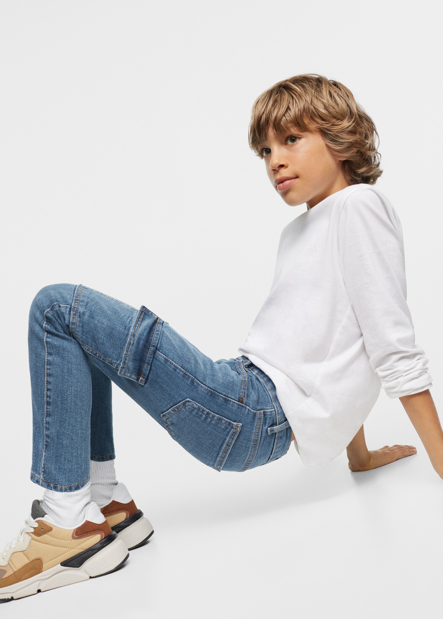 Jean cargo poches - Plan moyen