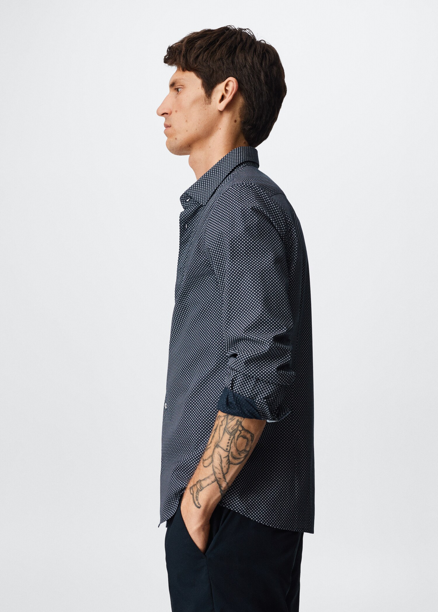 Slim-fit printed shirt - Details of the article 2