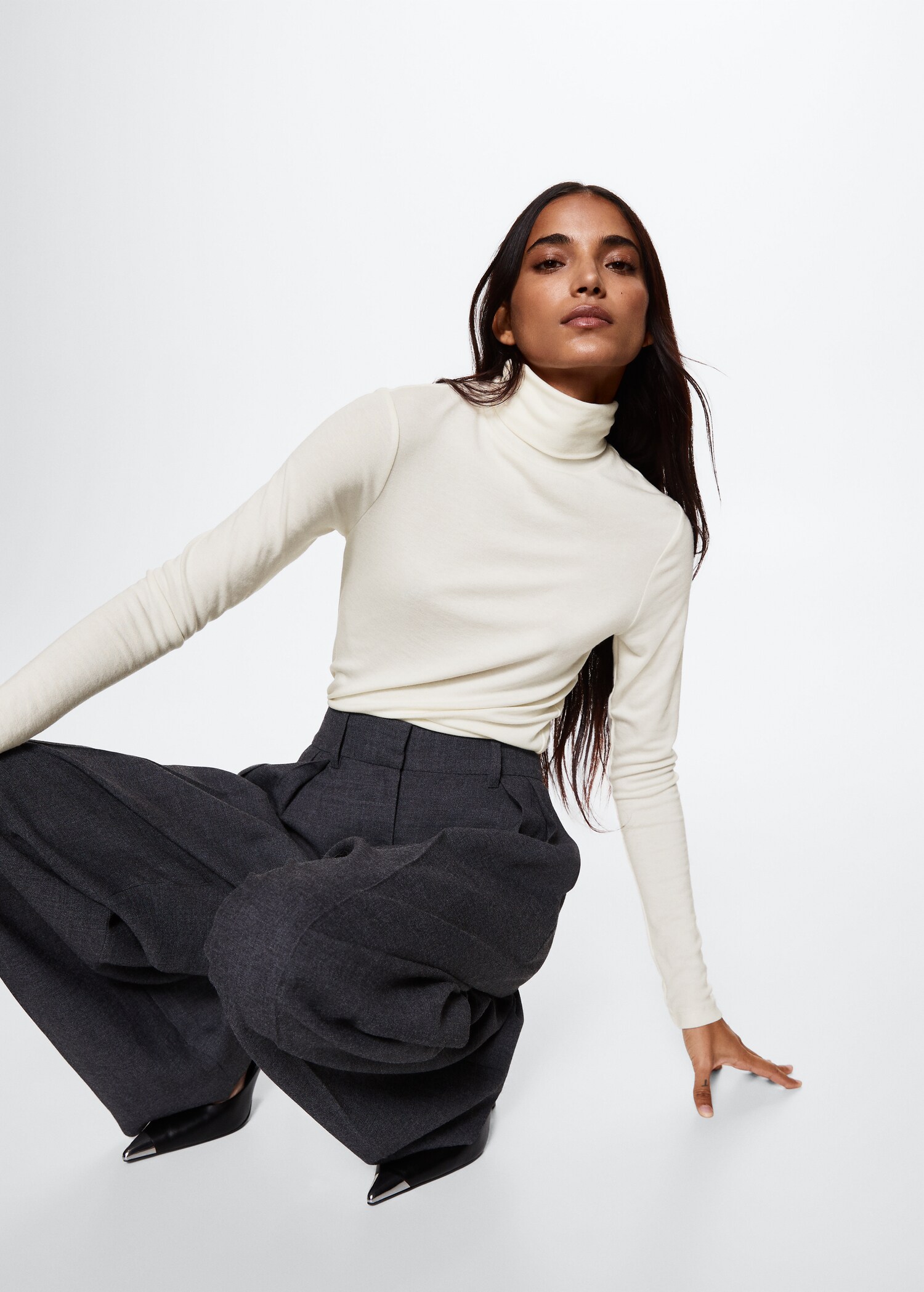 Wool long sleeve t-shirt - Details of the article 2