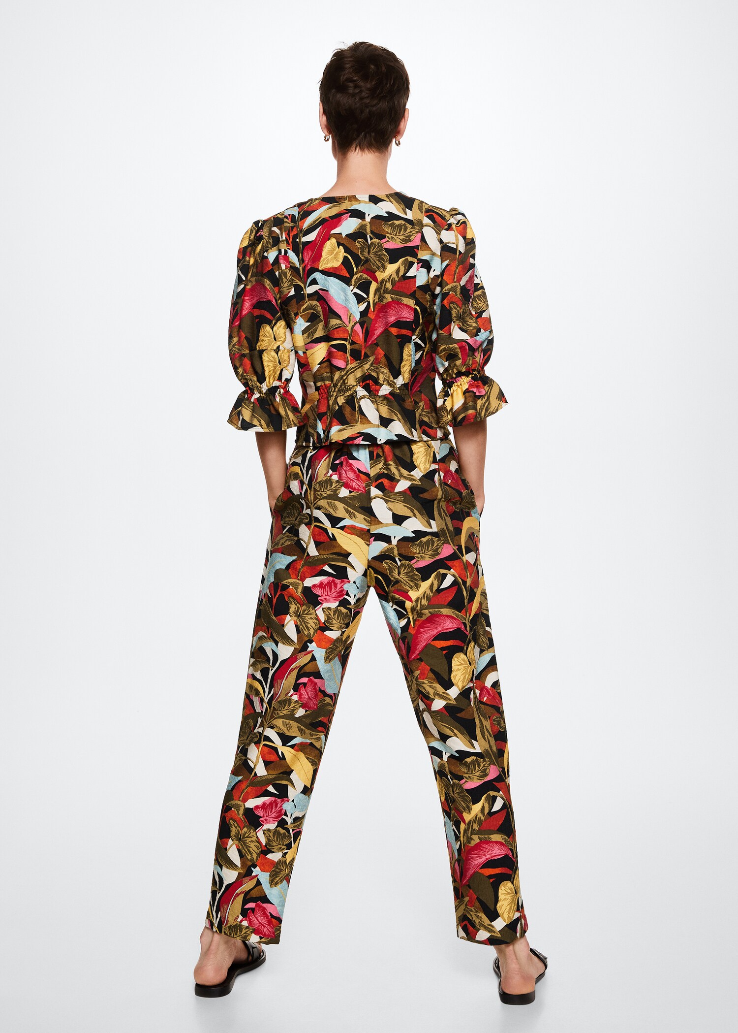 Flower print trousers - Reverse of the article
