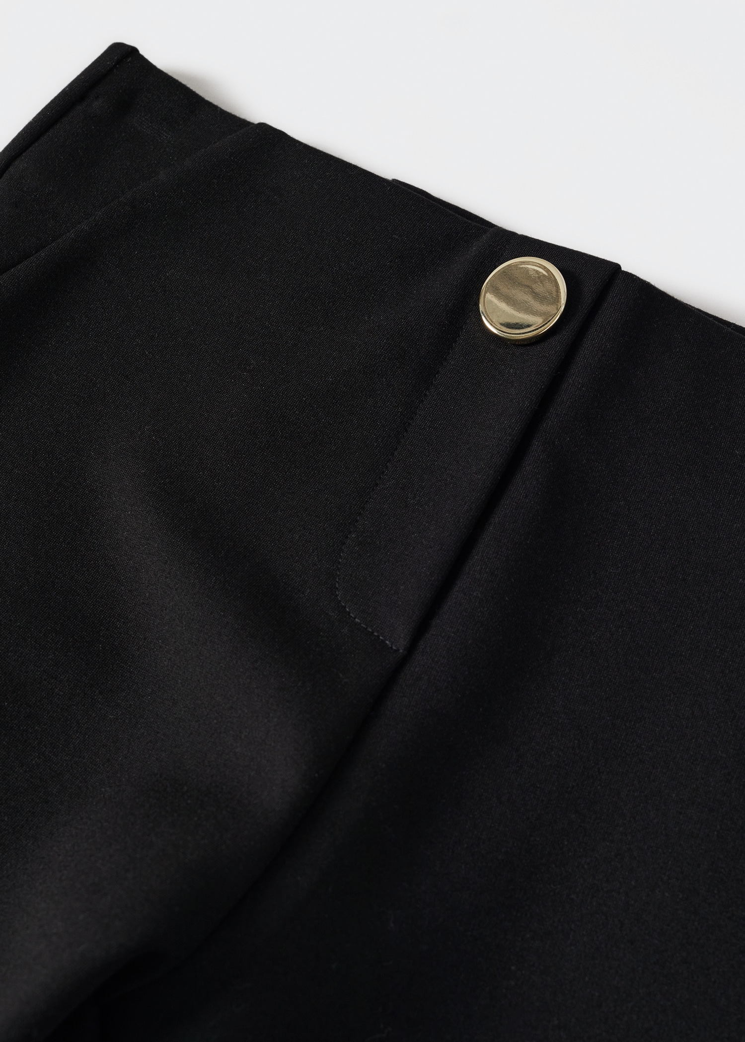 Leggings with decorative button - Details of the article 8