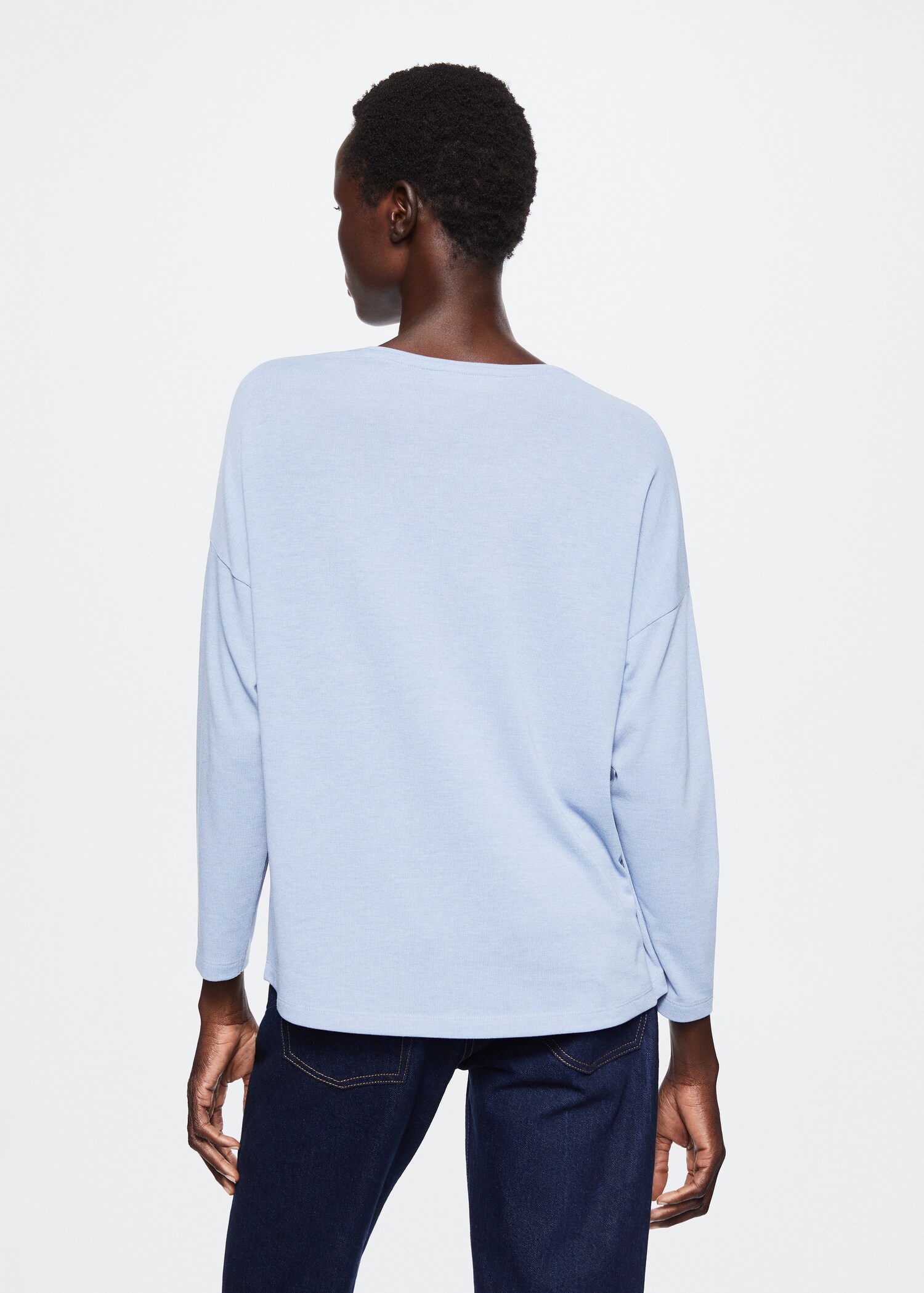 V-neck T-shirt - Reverse of the article