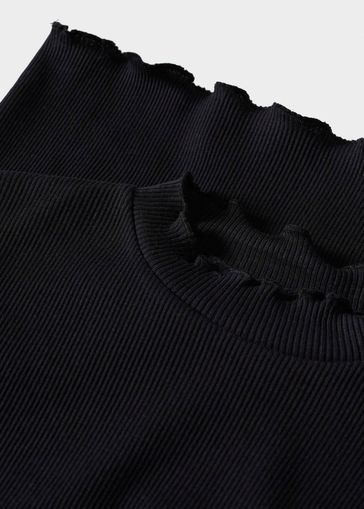 Gathered ribbed t-shirt - Details of the article 8
