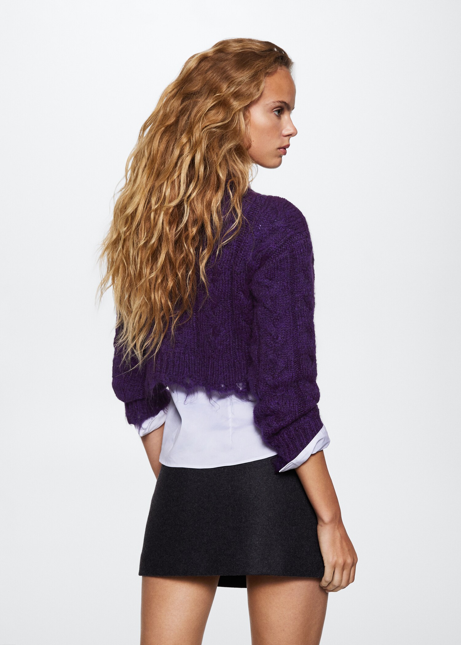 Broken cropped sweater - Reverse of the article
