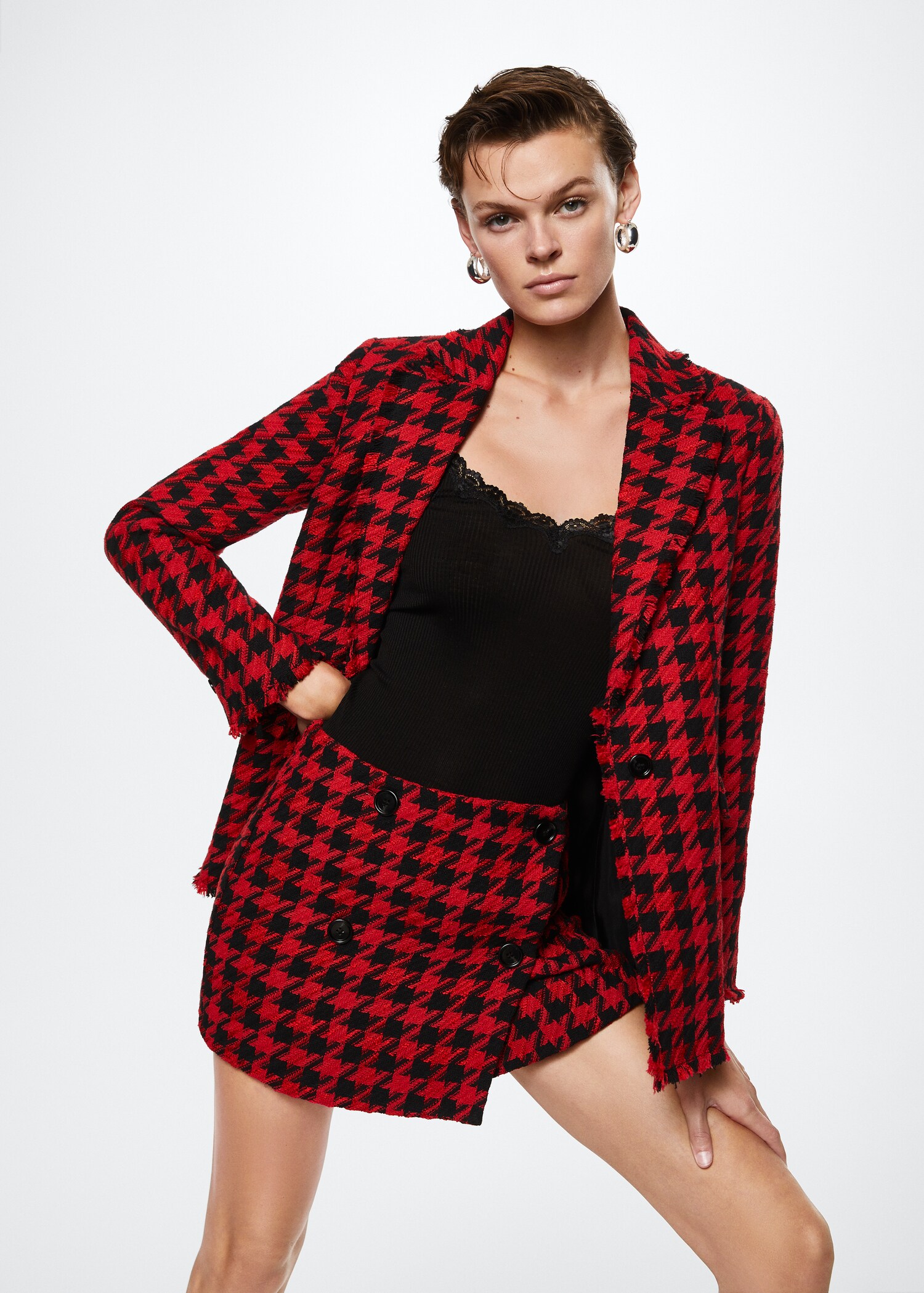 Houndstooth mini-skirt with buttons - Details of the article 2