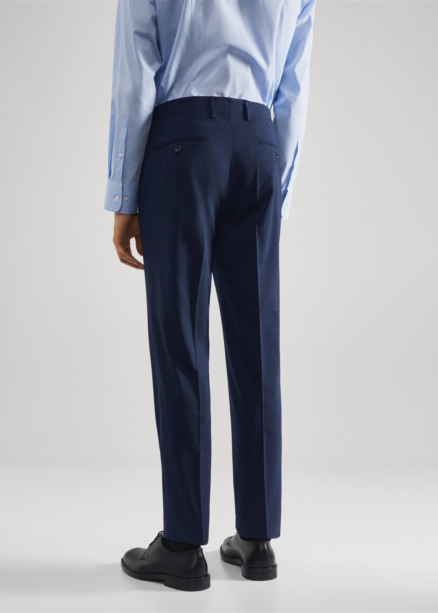 Geruite slim fit pantalon - Achterkant van het artikel