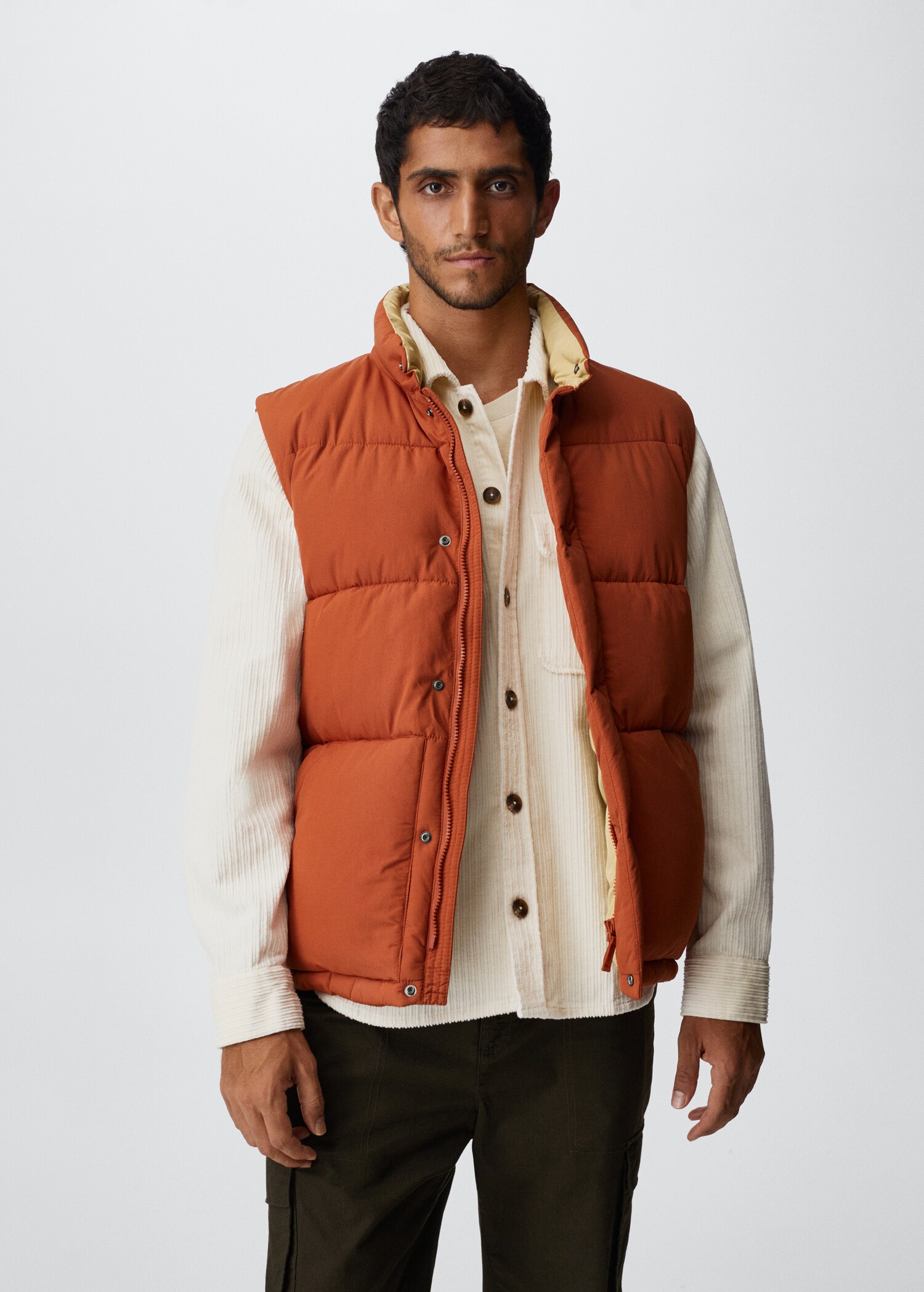 Water-repellent quilted gilet - Medium plane