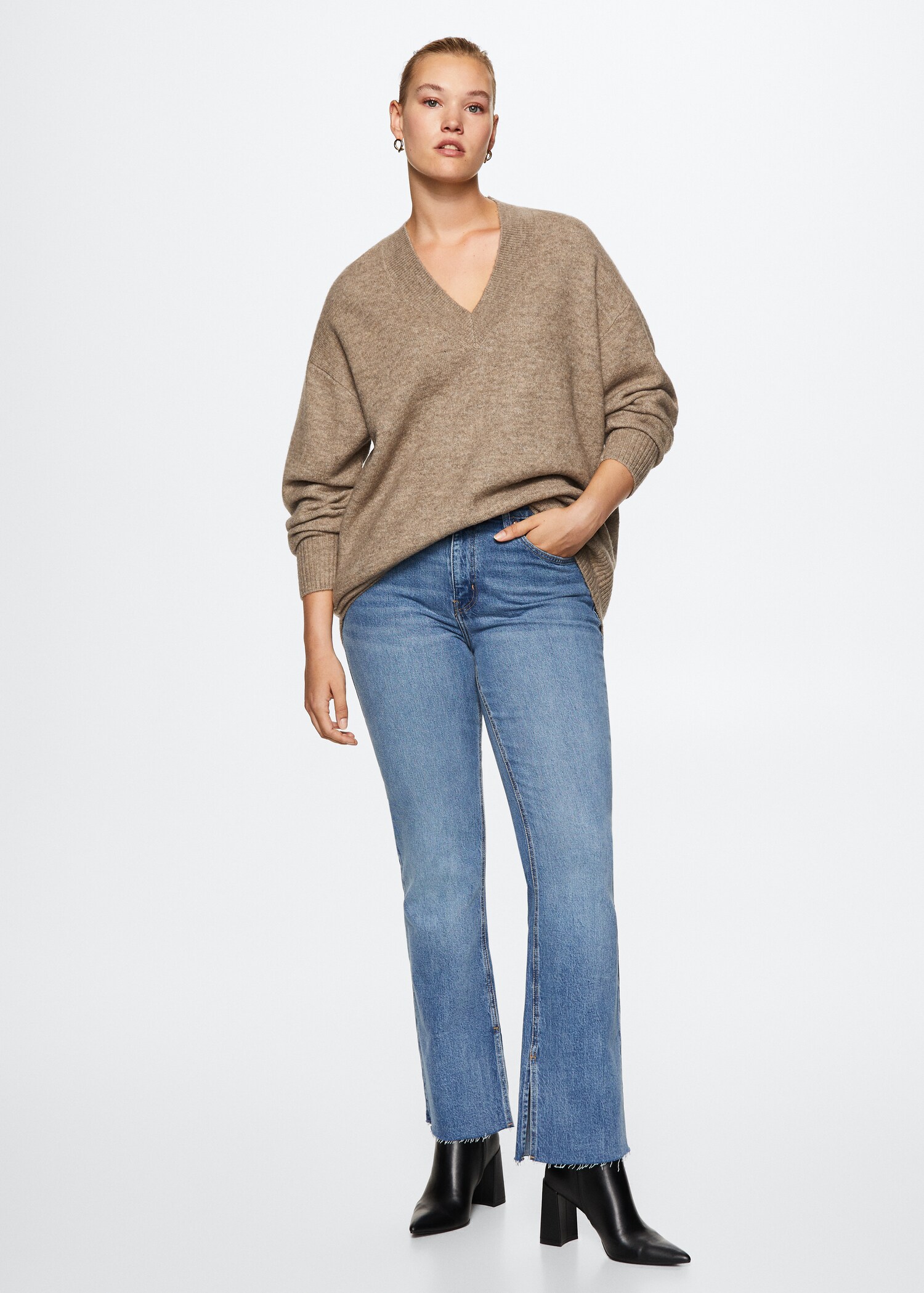 Pullover mit V-Ausschnitt - Detail des Artikels 3