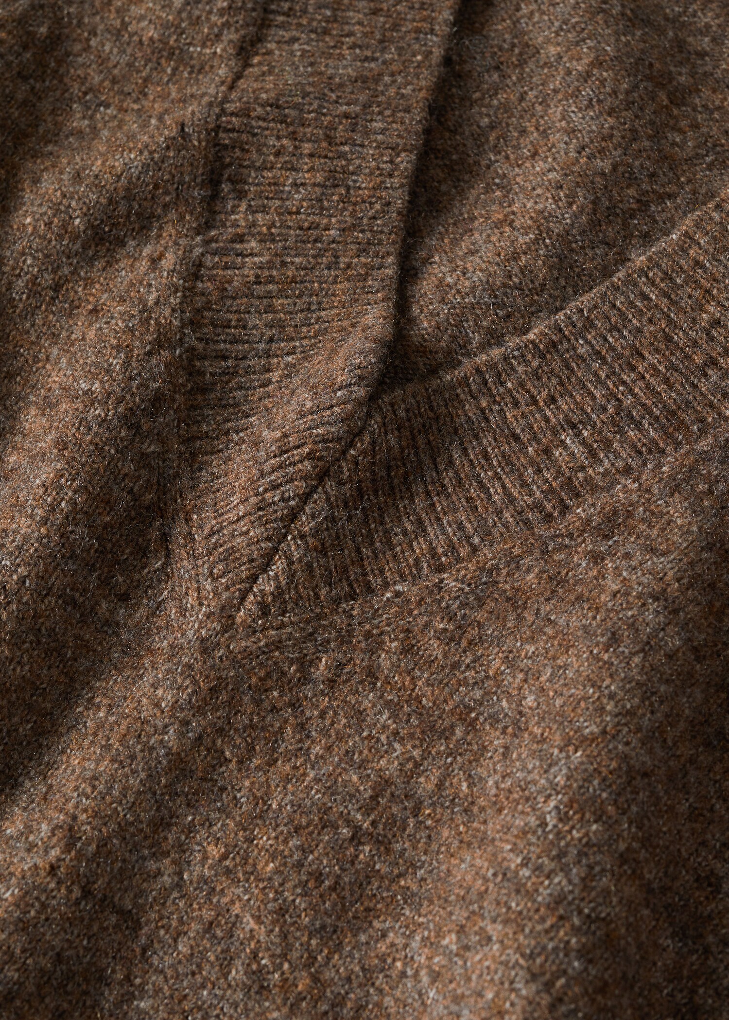 Pull-over à col en V - Détail de l'article 8